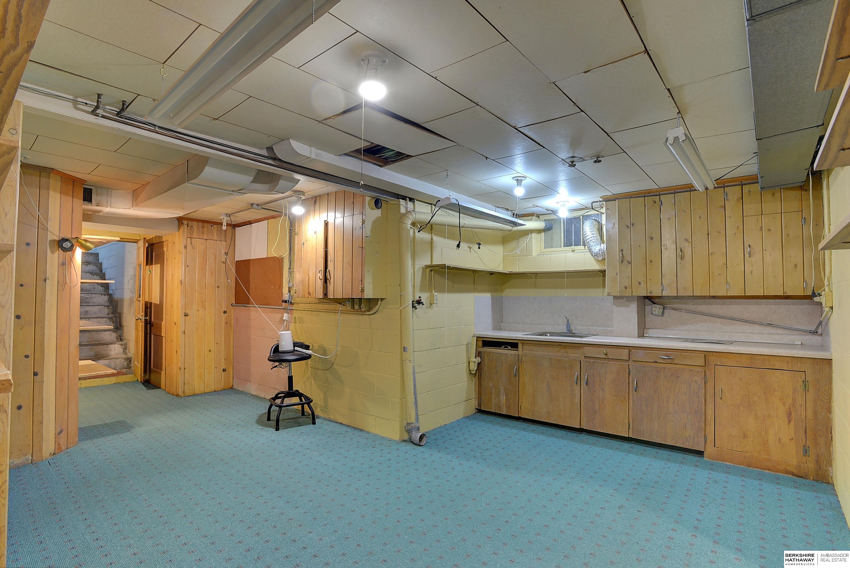 Omaha, Nebraska 68132, United States, 2 Bedrooms Bedrooms, ,3 BathroomsBathrooms,Residential,Pending,39697