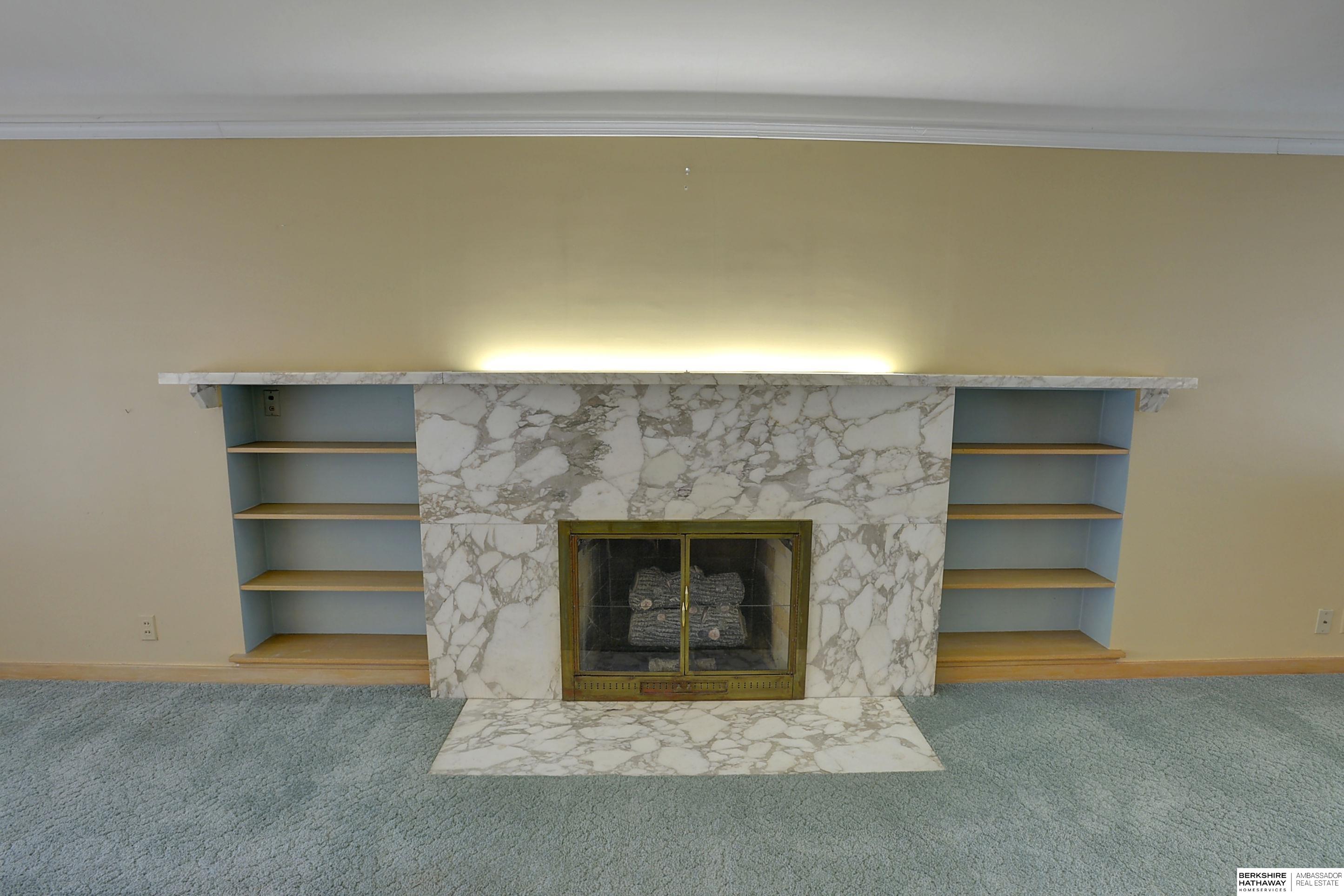 Omaha, Nebraska 68132, United States, 2 Bedrooms Bedrooms, ,3 BathroomsBathrooms,Residential,Pending,39697