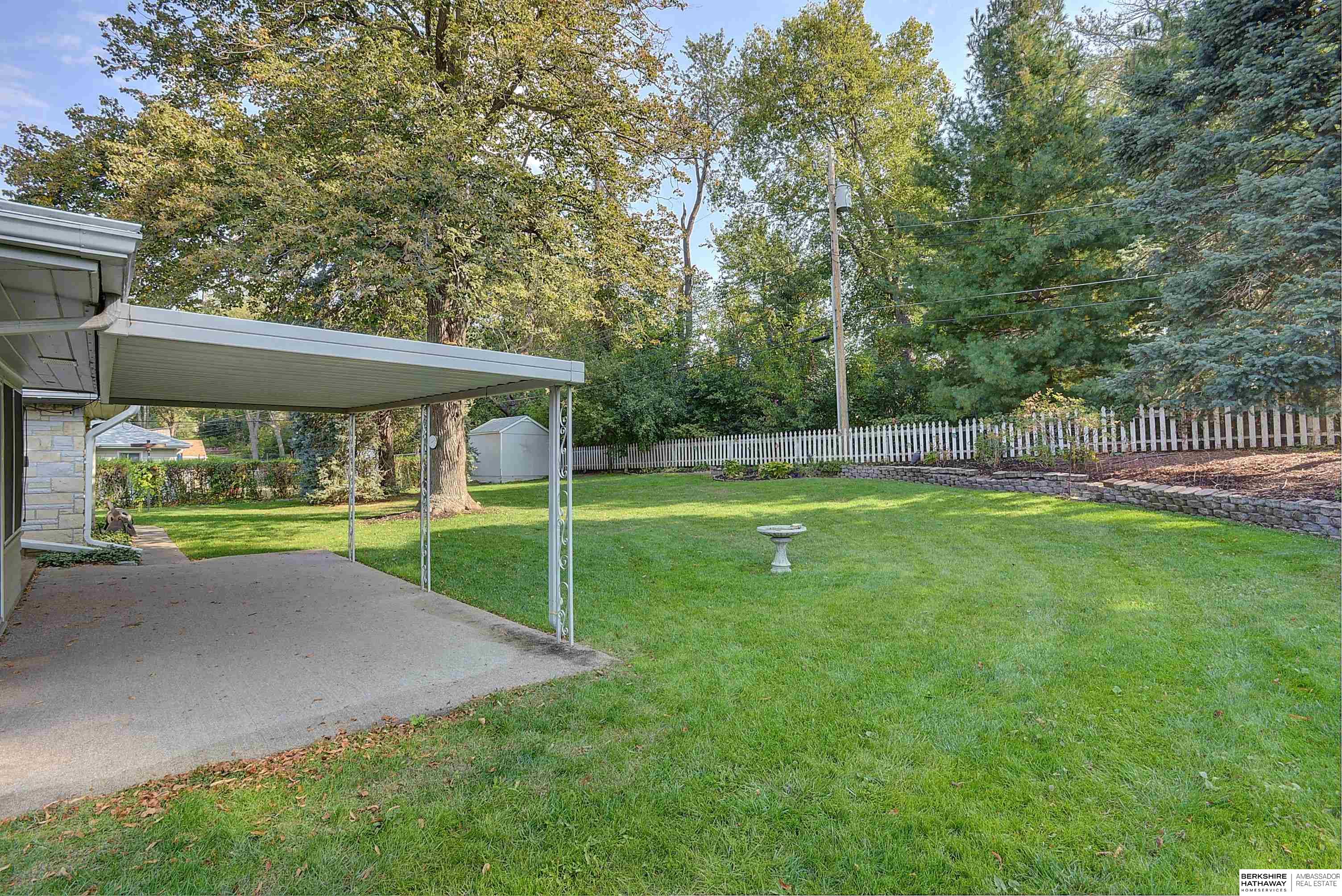 Omaha, Nebraska 68132, United States, 2 Bedrooms Bedrooms, ,3 BathroomsBathrooms,Residential,Pending,39697