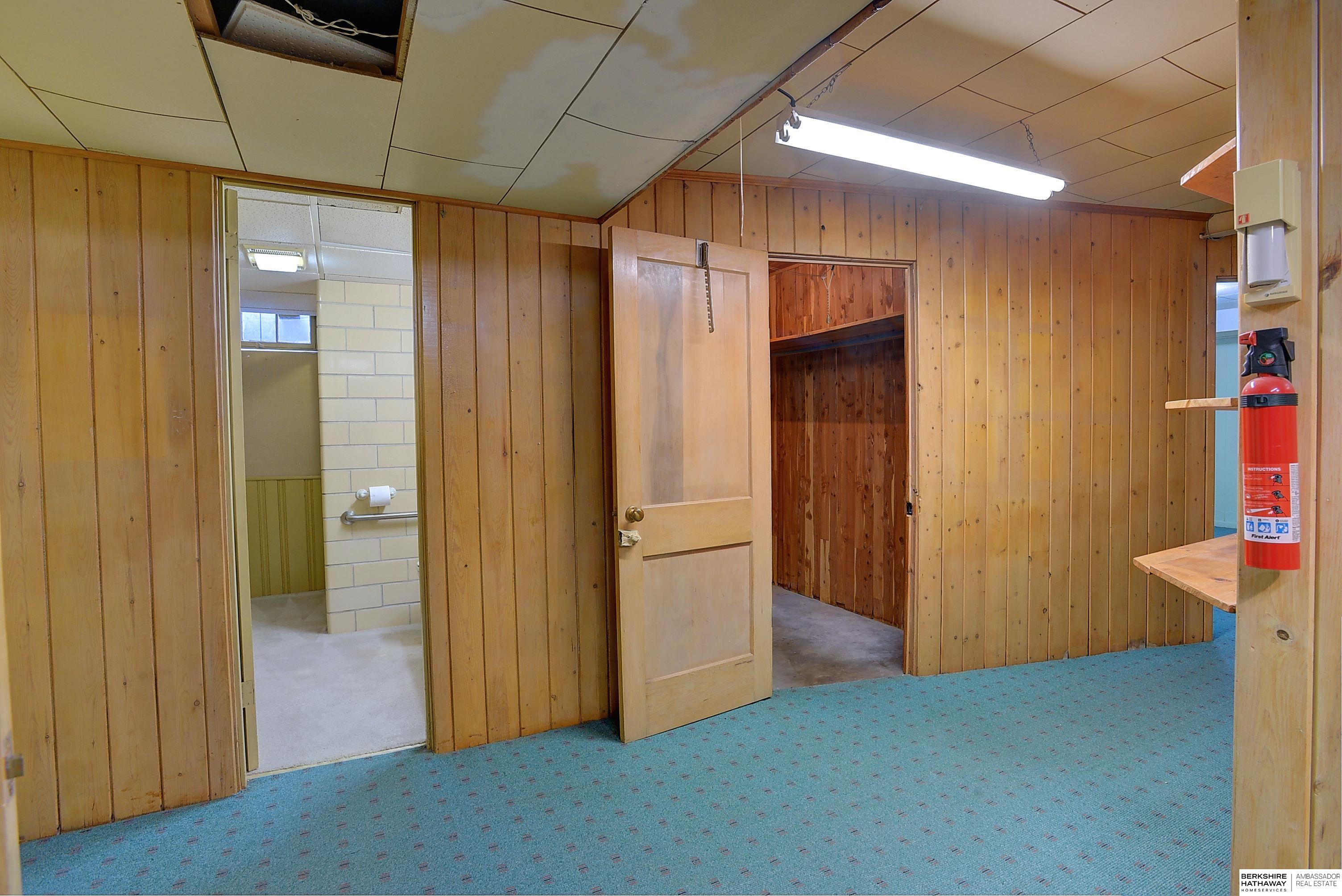 Omaha, Nebraska 68132, United States, 2 Bedrooms Bedrooms, ,3 BathroomsBathrooms,Residential,Pending,39697