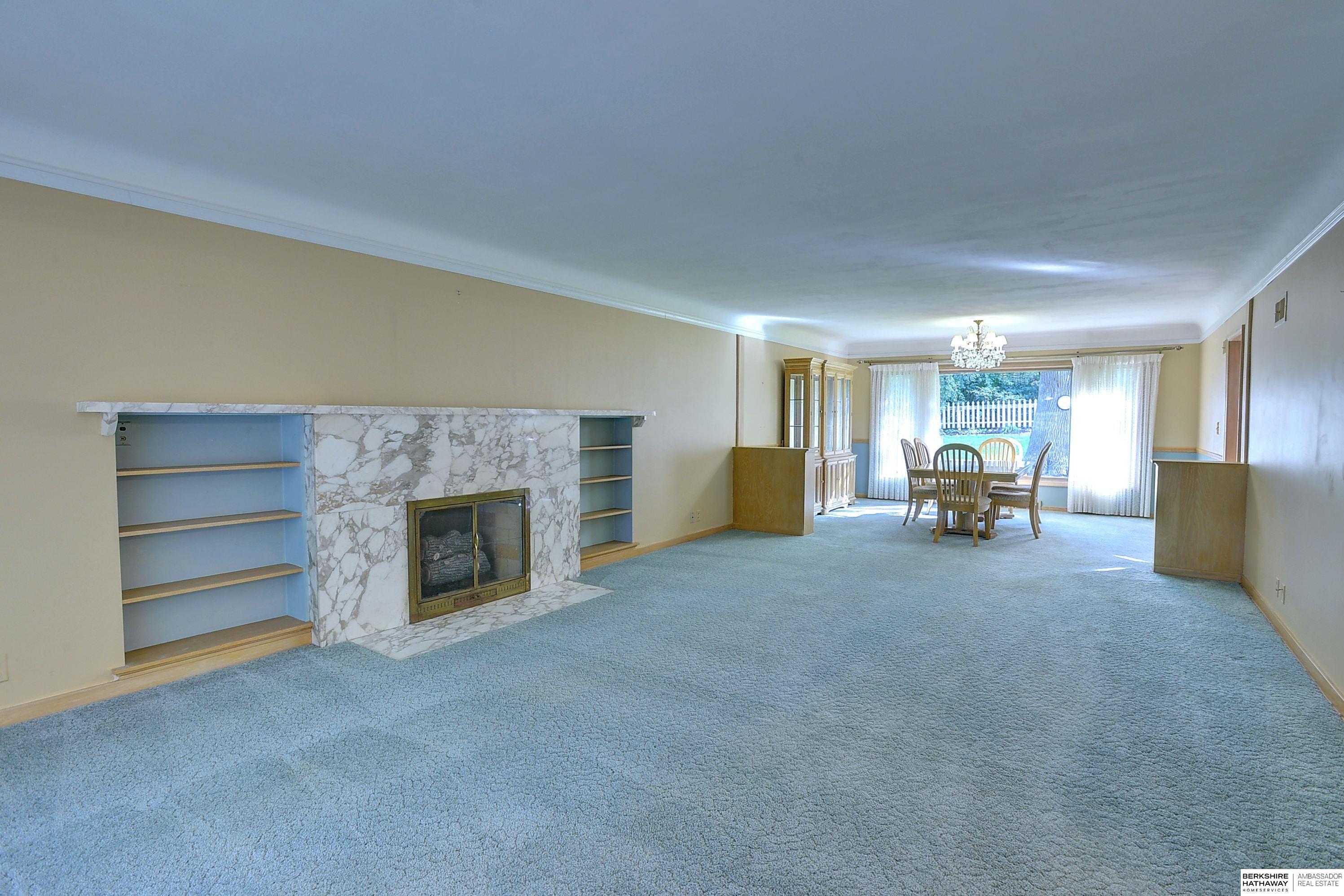 Omaha, Nebraska 68132, United States, 2 Bedrooms Bedrooms, ,3 BathroomsBathrooms,Residential,Pending,39697