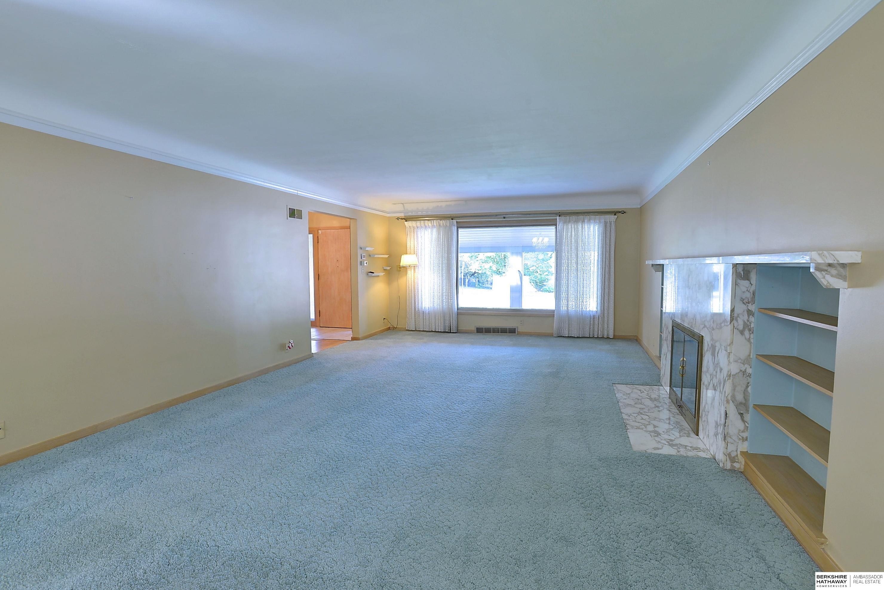 Omaha, Nebraska 68132, United States, 2 Bedrooms Bedrooms, ,3 BathroomsBathrooms,Residential,Pending,39697