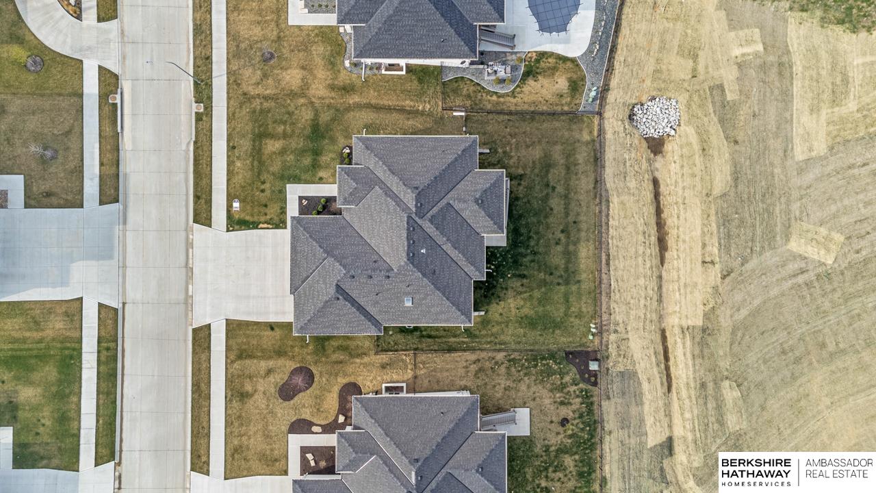 Papillion, Nebraska 68046, United States, 5 Bedrooms Bedrooms, ,3 BathroomsBathrooms,Residential,Pending,102573