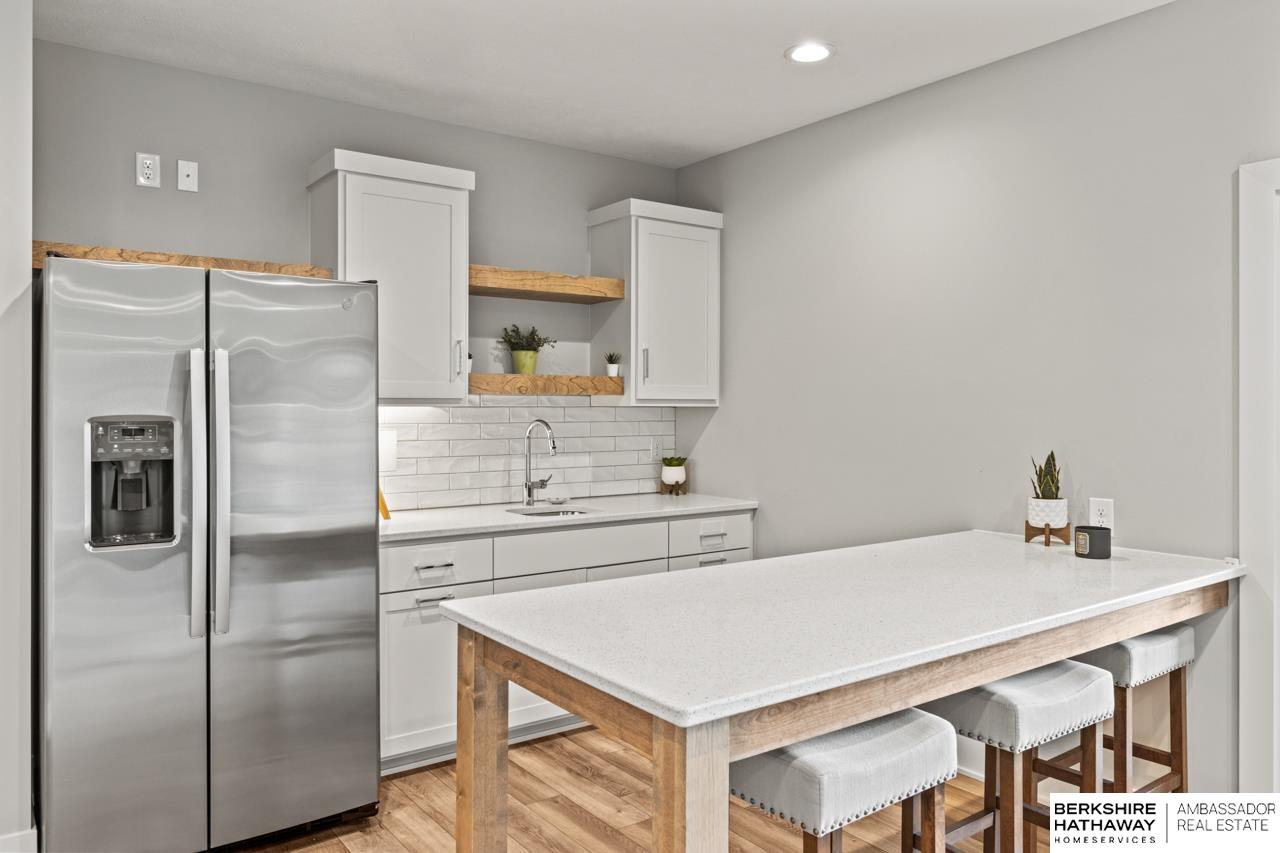 Papillion, Nebraska 68046, United States, 5 Bedrooms Bedrooms, ,3 BathroomsBathrooms,Residential,Pending,102573