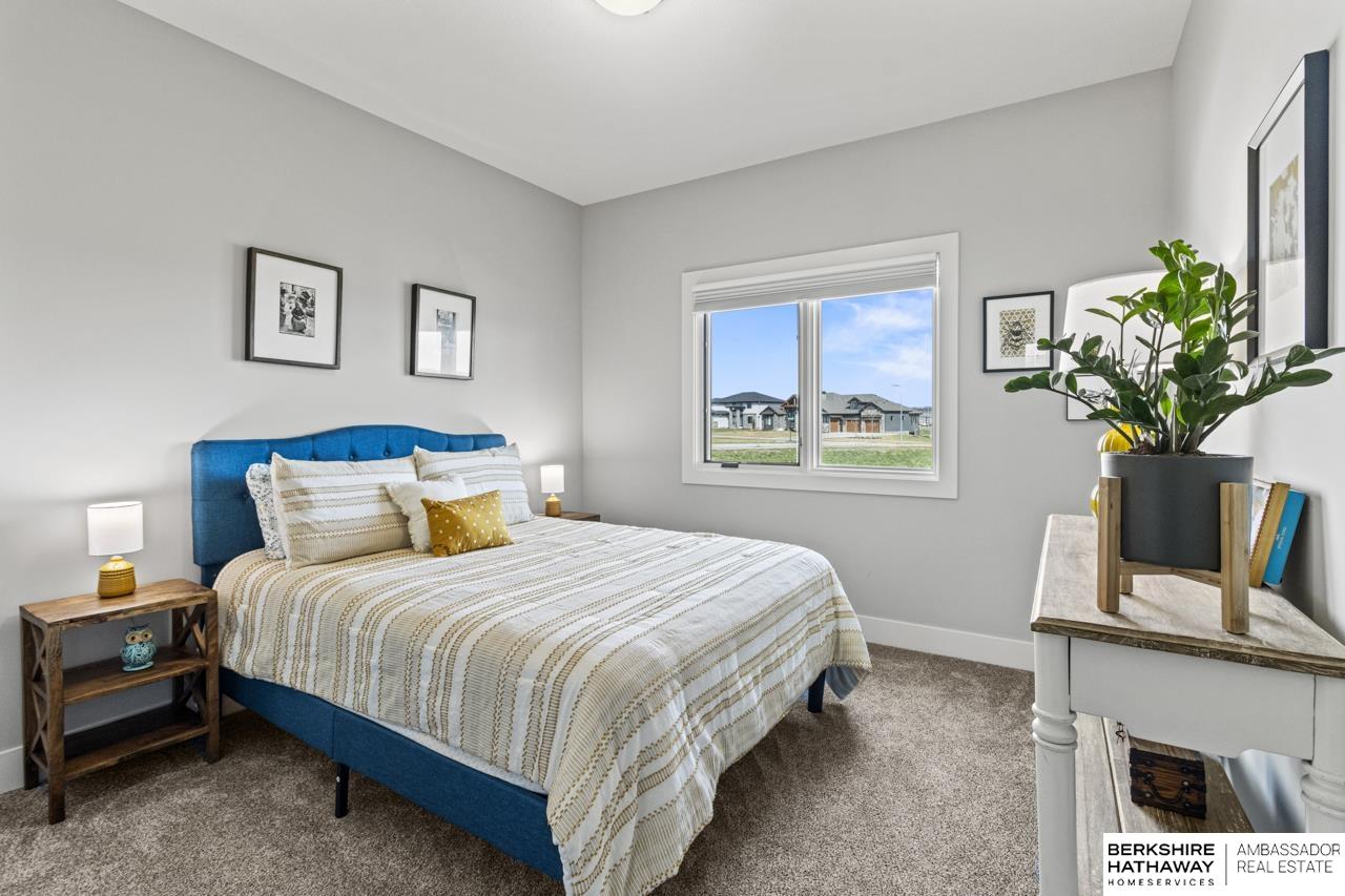 Papillion, Nebraska 68046, United States, 5 Bedrooms Bedrooms, ,3 BathroomsBathrooms,Residential,Pending,102573