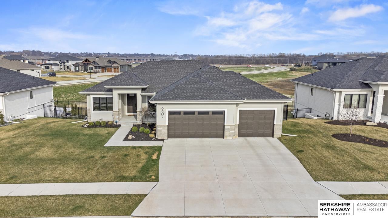 Papillion, Nebraska 68046, United States, 5 Bedrooms Bedrooms, ,3 BathroomsBathrooms,Residential,Pending,102573