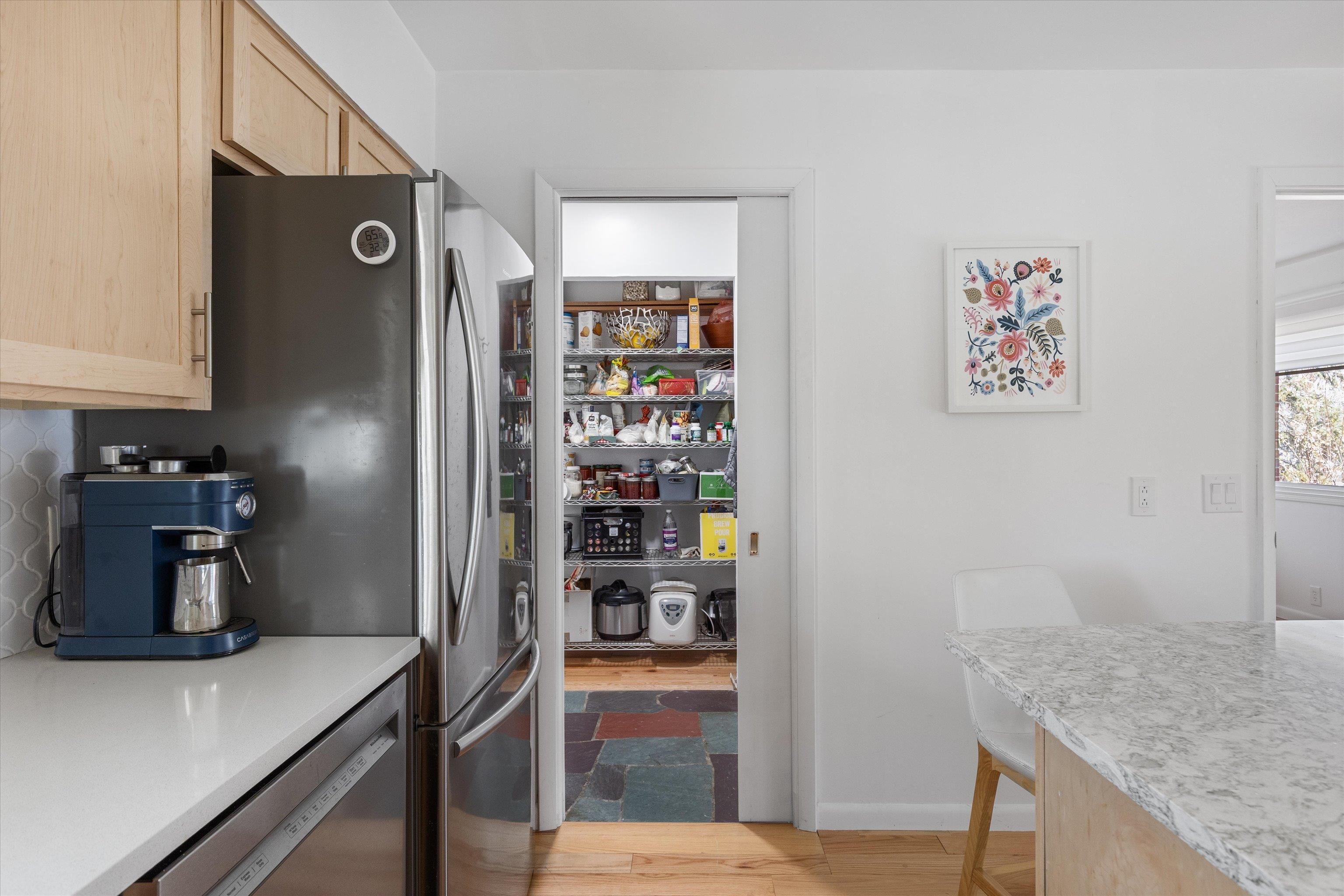 Omaha, Nebraska 68154, United States, 5 Bedrooms Bedrooms, ,3 BathroomsBathrooms,Residential,Pending,105735