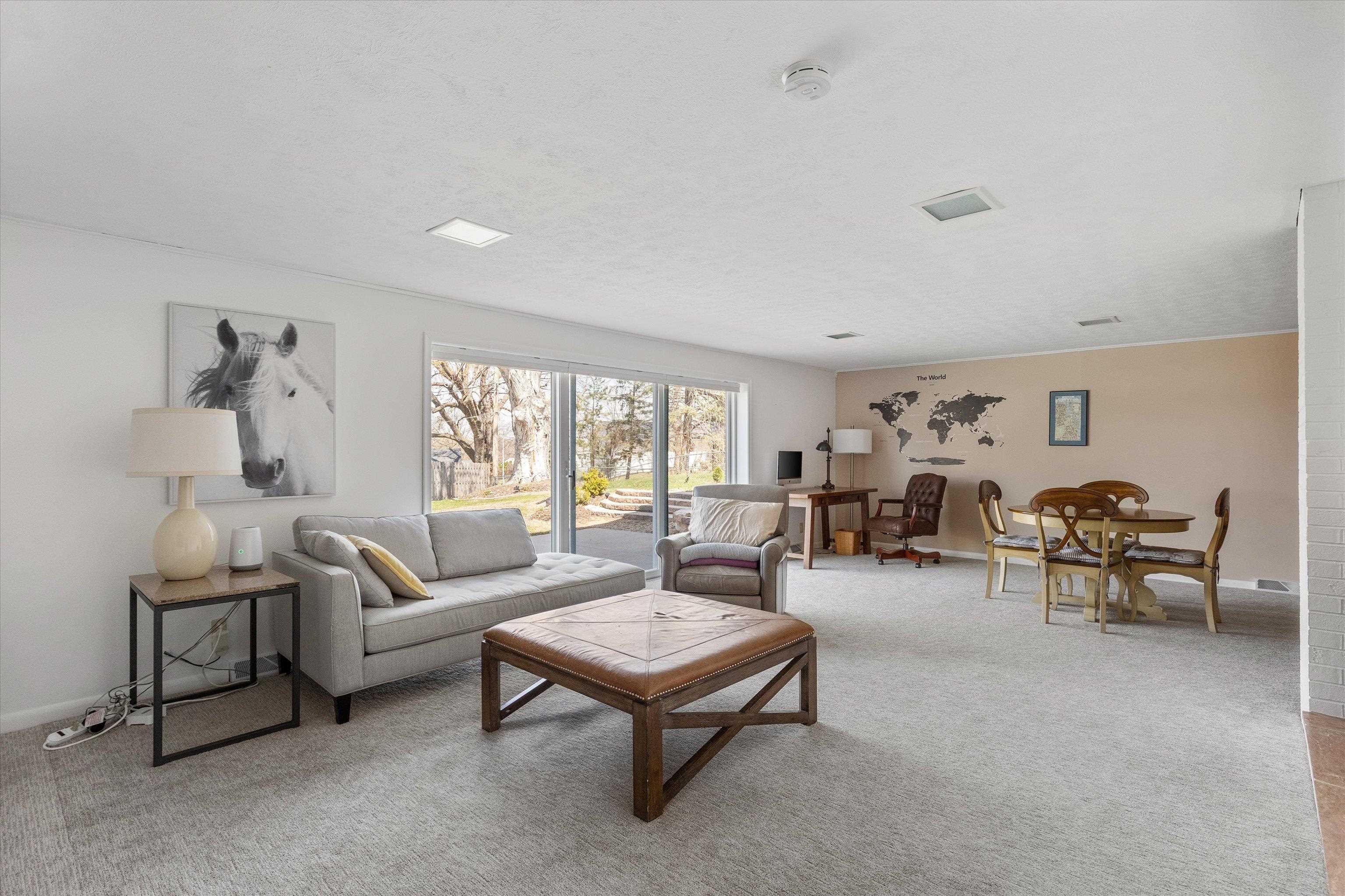 Omaha, Nebraska 68154, United States, 5 Bedrooms Bedrooms, ,3 BathroomsBathrooms,Residential,Pending,105735