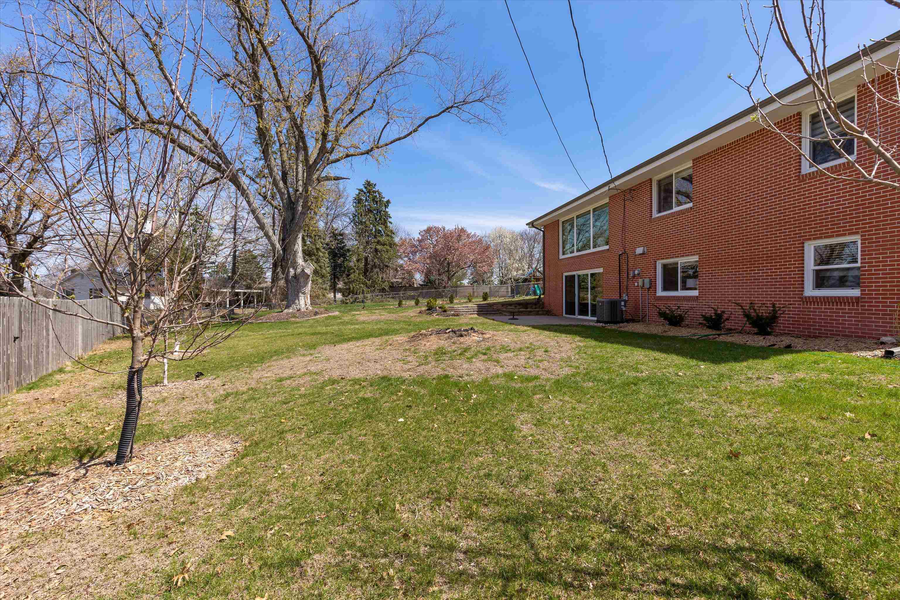 Omaha, Nebraska 68154, United States, 5 Bedrooms Bedrooms, ,3 BathroomsBathrooms,Residential,Pending,105735