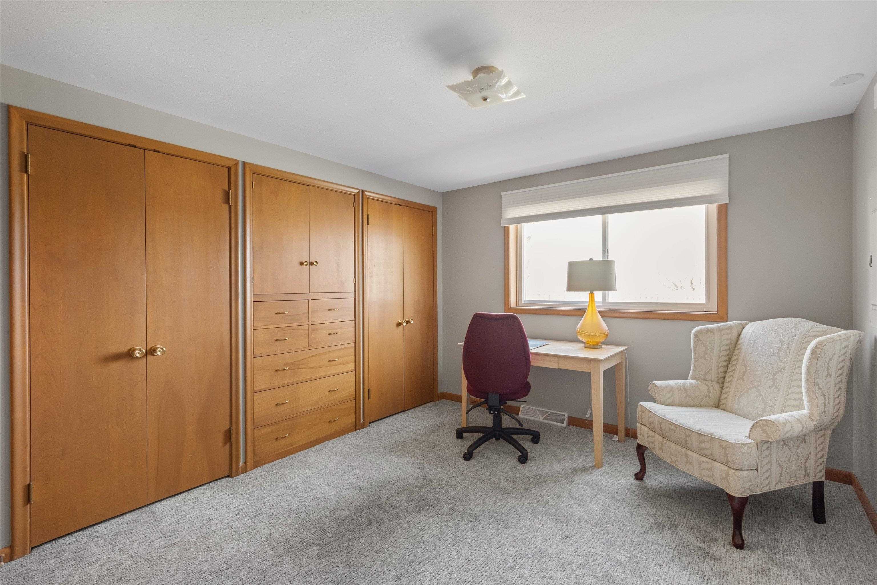 Omaha, Nebraska 68154, United States, 5 Bedrooms Bedrooms, ,3 BathroomsBathrooms,Residential,Pending,105735