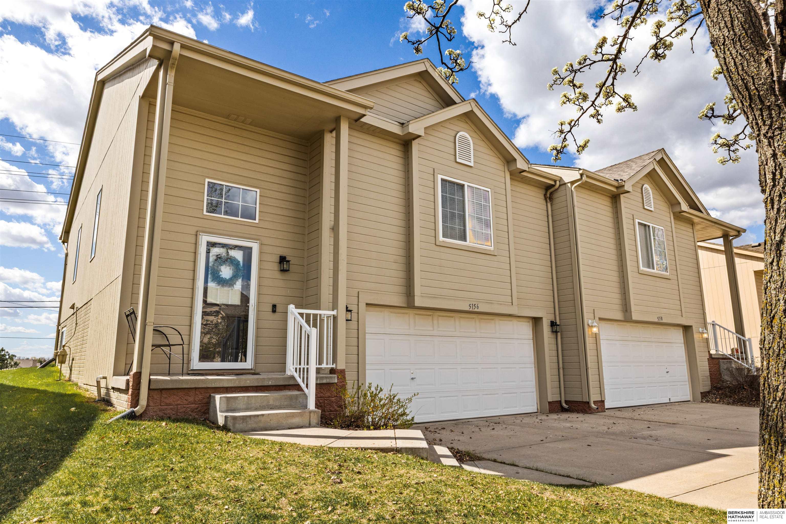 Omaha, Nebraska 68116, United States, 3 Bedrooms Bedrooms, ,2 BathroomsBathrooms,Residential,Pending,116242