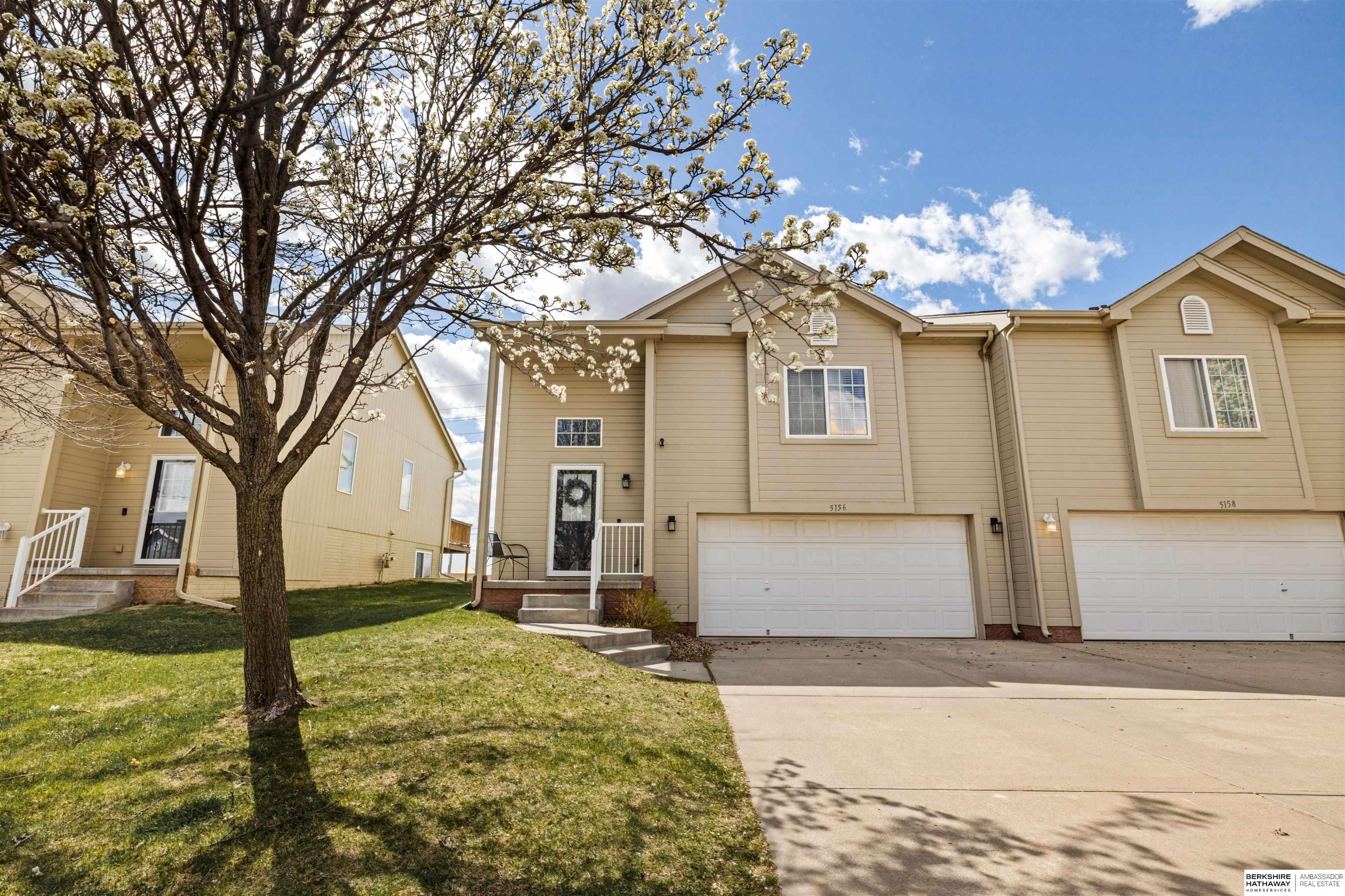 Omaha, Nebraska 68116, United States, 3 Bedrooms Bedrooms, ,2 BathroomsBathrooms,Residential,Pending,116242