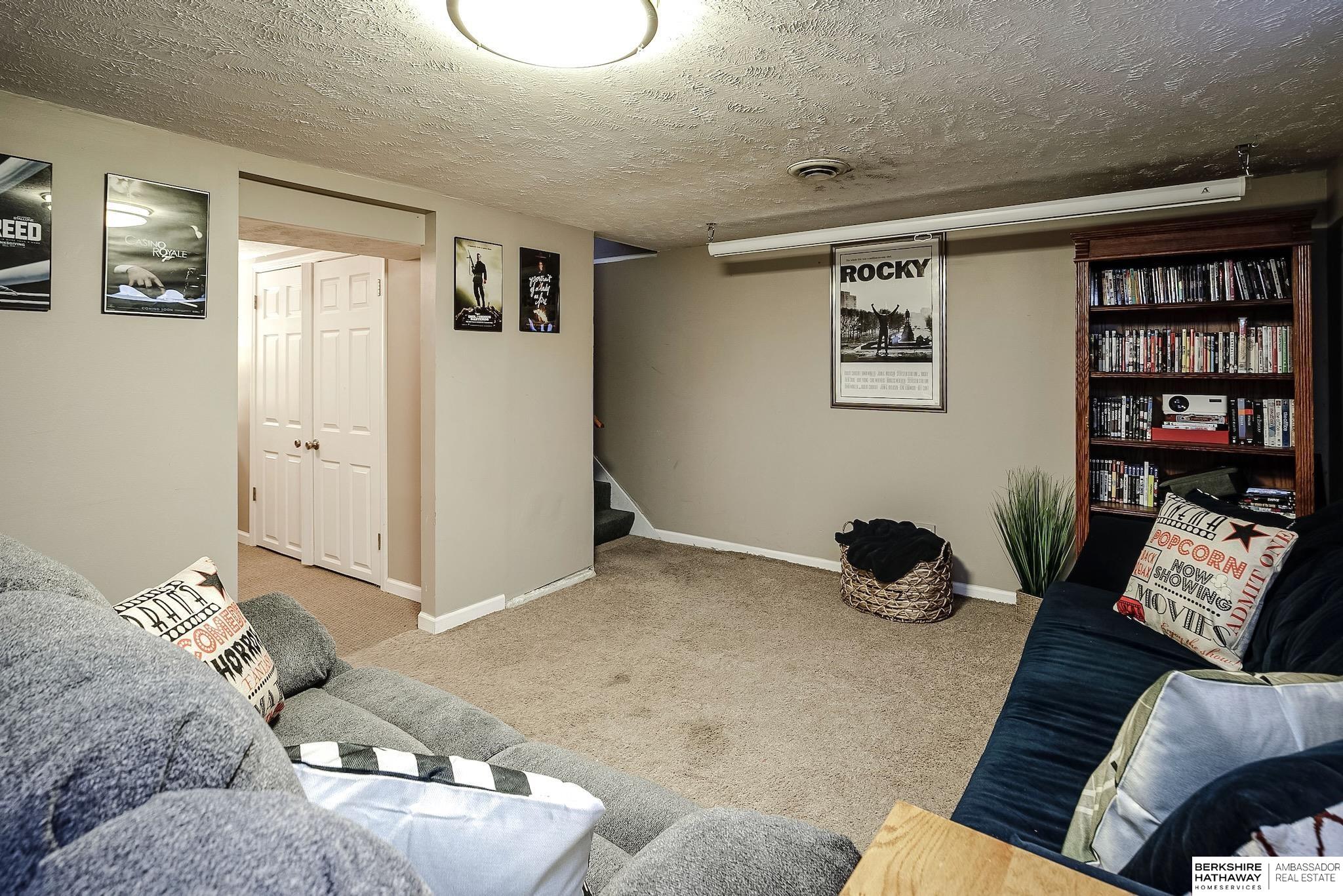 La Vista, Nebraska 68128, United States, 2 Bedrooms Bedrooms, ,1 BathroomBathrooms,Residential,Pending,7991