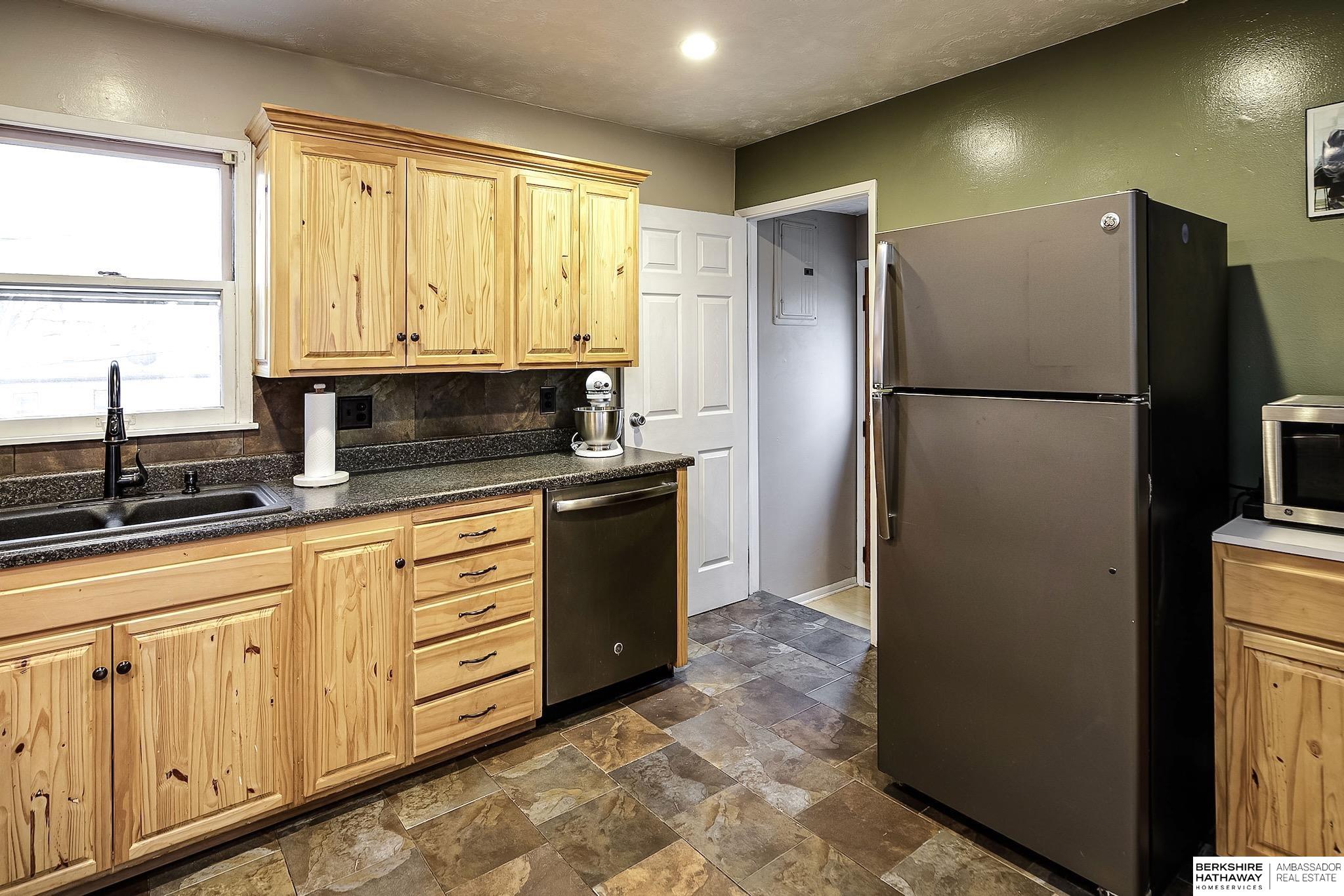 La Vista, Nebraska 68128, United States, 2 Bedrooms Bedrooms, ,1 BathroomBathrooms,Residential,Pending,7991