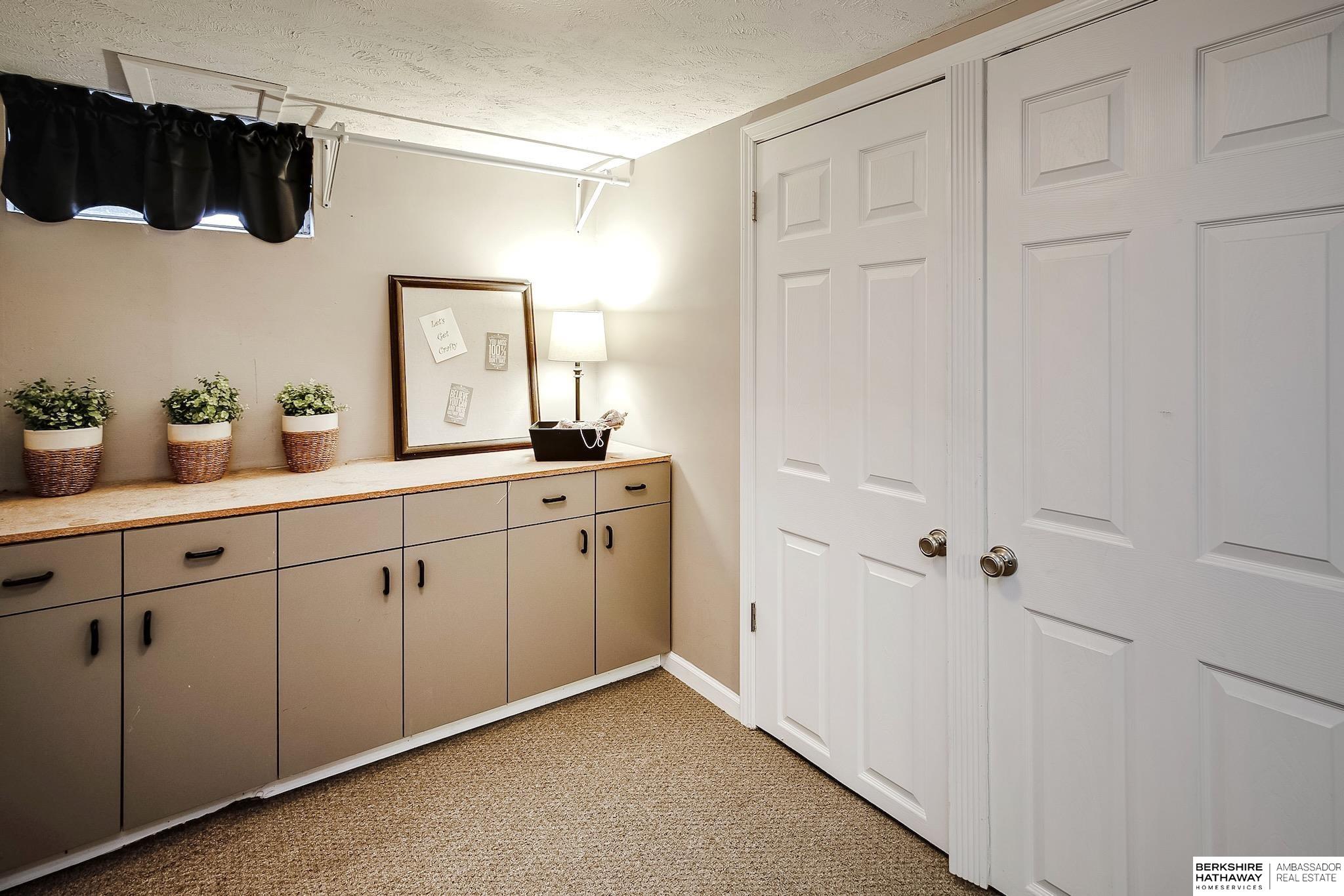 La Vista, Nebraska 68128, United States, 2 Bedrooms Bedrooms, ,1 BathroomBathrooms,Residential,Pending,7991