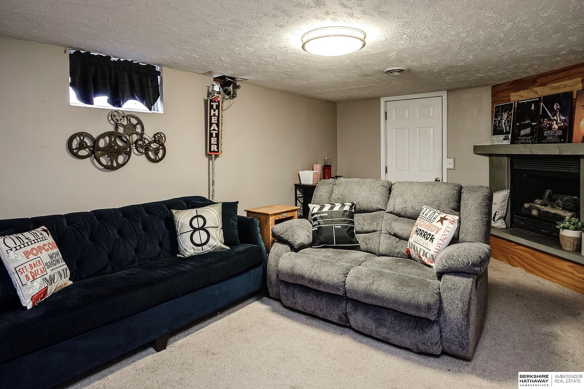 La Vista, Nebraska 68128, United States, 2 Bedrooms Bedrooms, ,1 BathroomBathrooms,Residential,Pending,7991