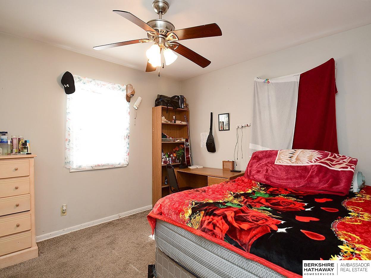 Omaha, Nebraska 68107, United States, 2 Bedrooms Bedrooms, ,2 BathroomsBathrooms,Residential,Pending,93015