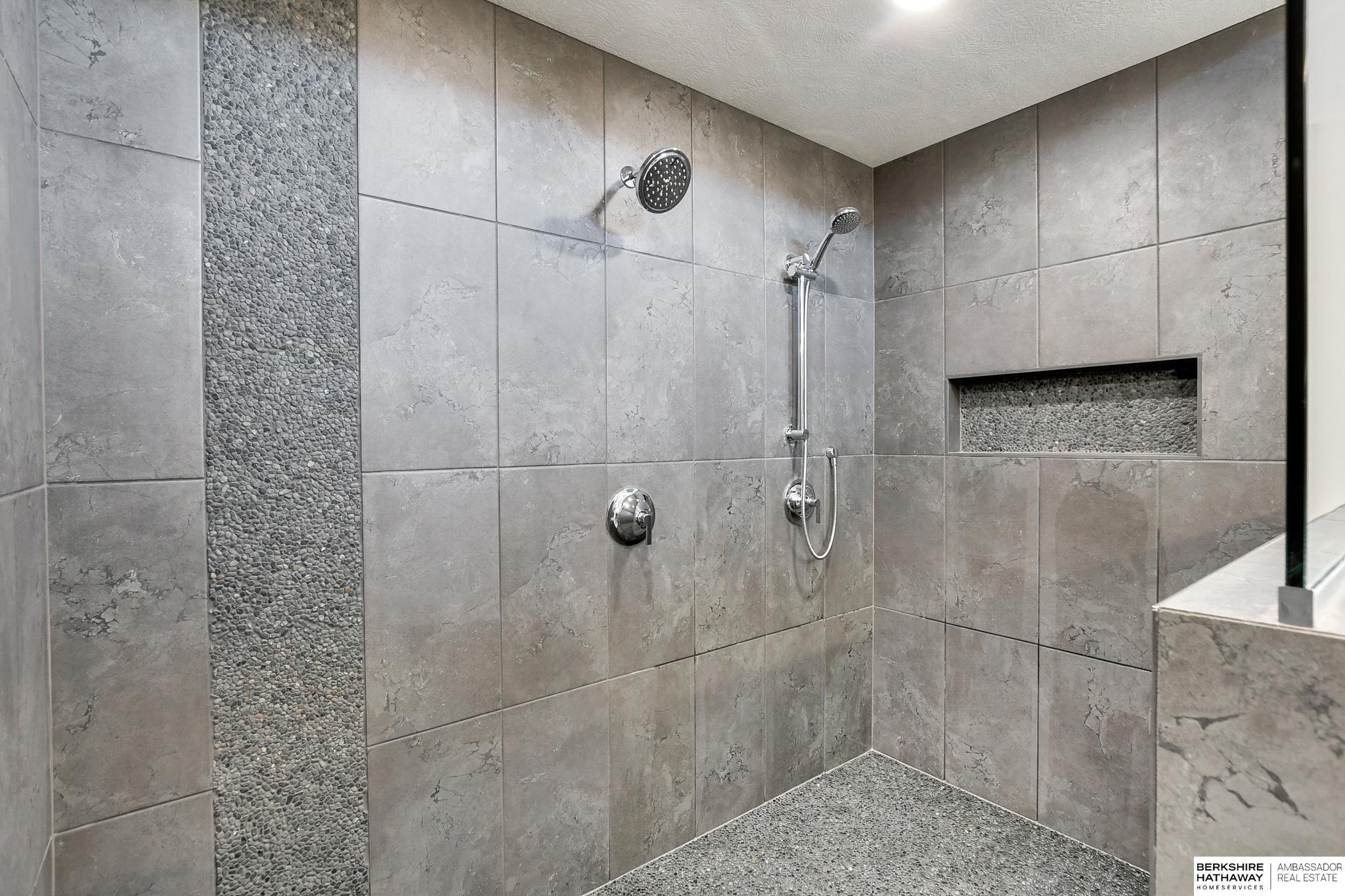 Papillion, Nebraska 68046, United States, 2 Bedrooms Bedrooms, ,3 BathroomsBathrooms,Residential,Active,45588