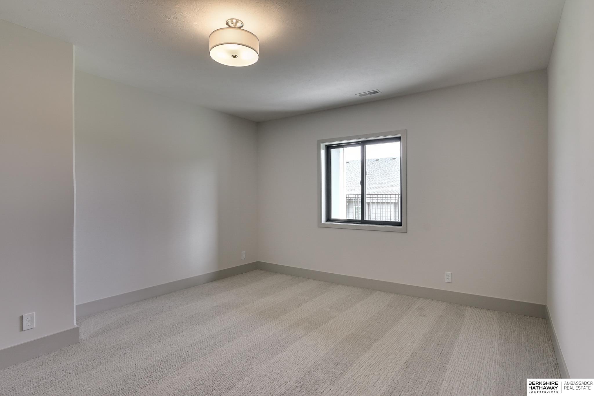 Papillion, Nebraska 68046, United States, 2 Bedrooms Bedrooms, ,3 BathroomsBathrooms,Residential,Active,45588