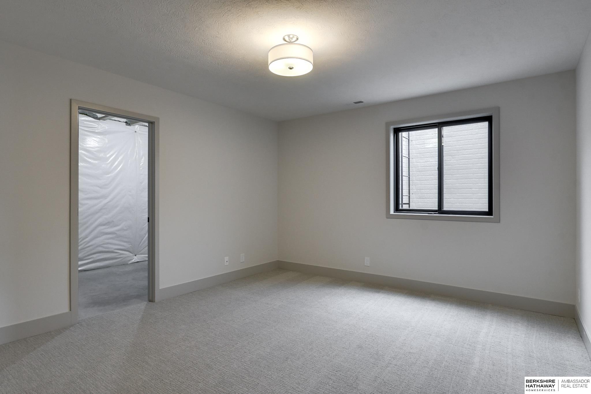 Papillion, Nebraska 68046, United States, 2 Bedrooms Bedrooms, ,3 BathroomsBathrooms,Residential,Active,45588