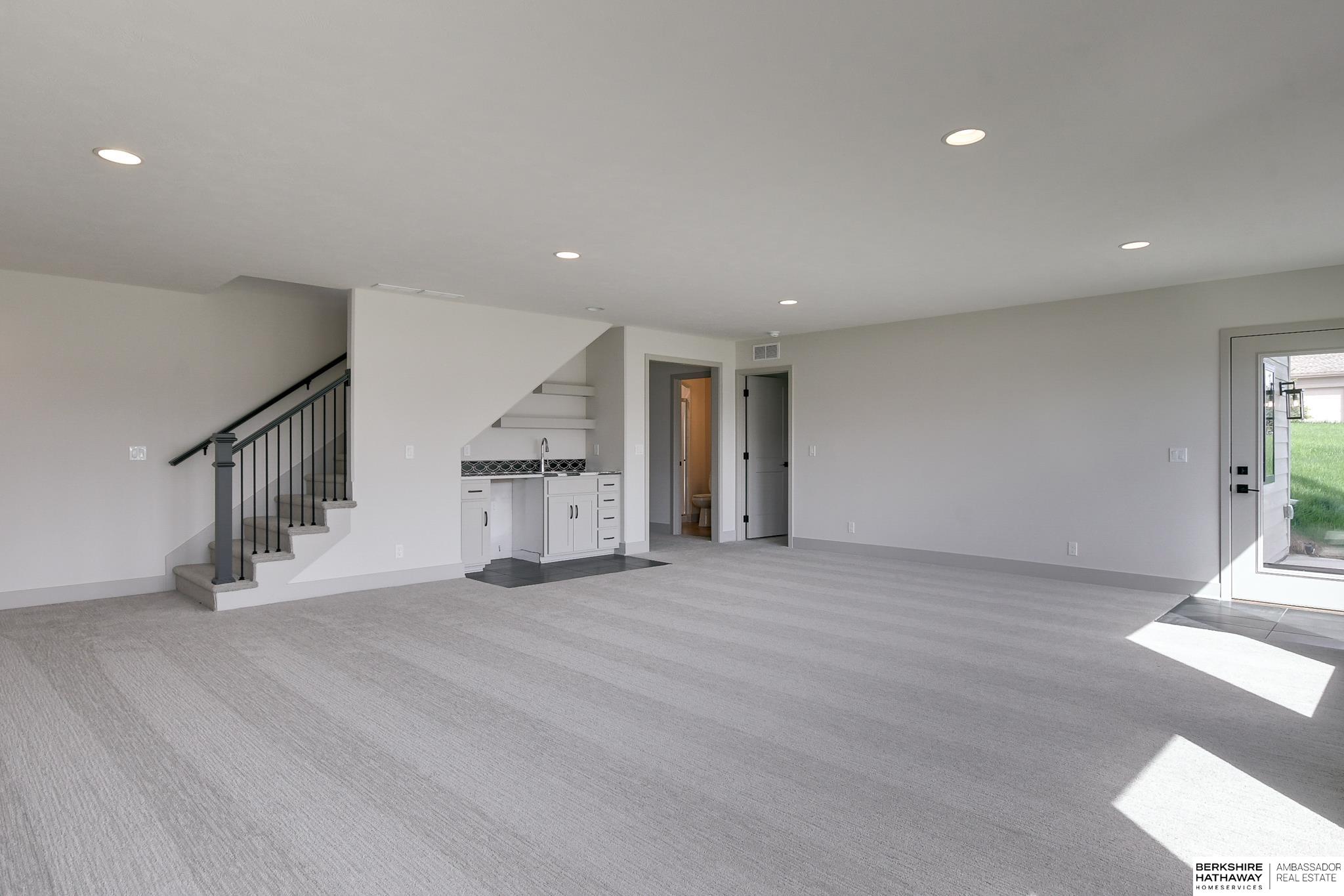 Papillion, Nebraska 68046, United States, 2 Bedrooms Bedrooms, ,3 BathroomsBathrooms,Residential,Active,45588