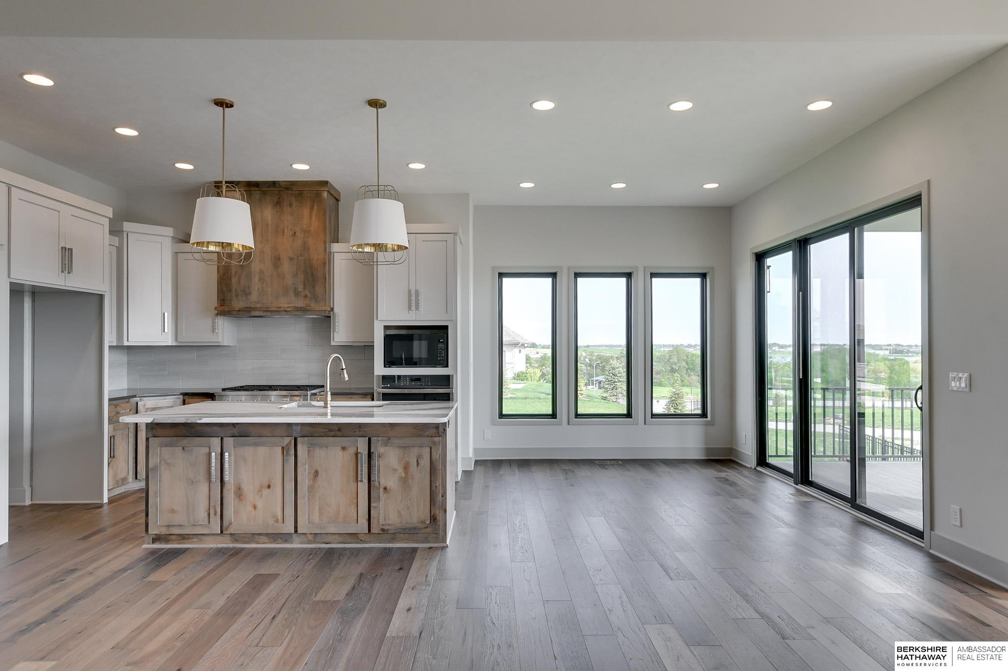 Papillion, Nebraska 68046, United States, 2 Bedrooms Bedrooms, ,3 BathroomsBathrooms,Residential,Active,45588