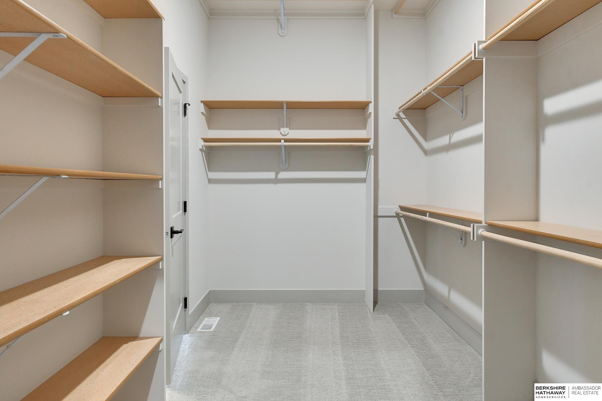 Papillion, Nebraska 68046, United States, 2 Bedrooms Bedrooms, ,3 BathroomsBathrooms,Residential,Active,45588