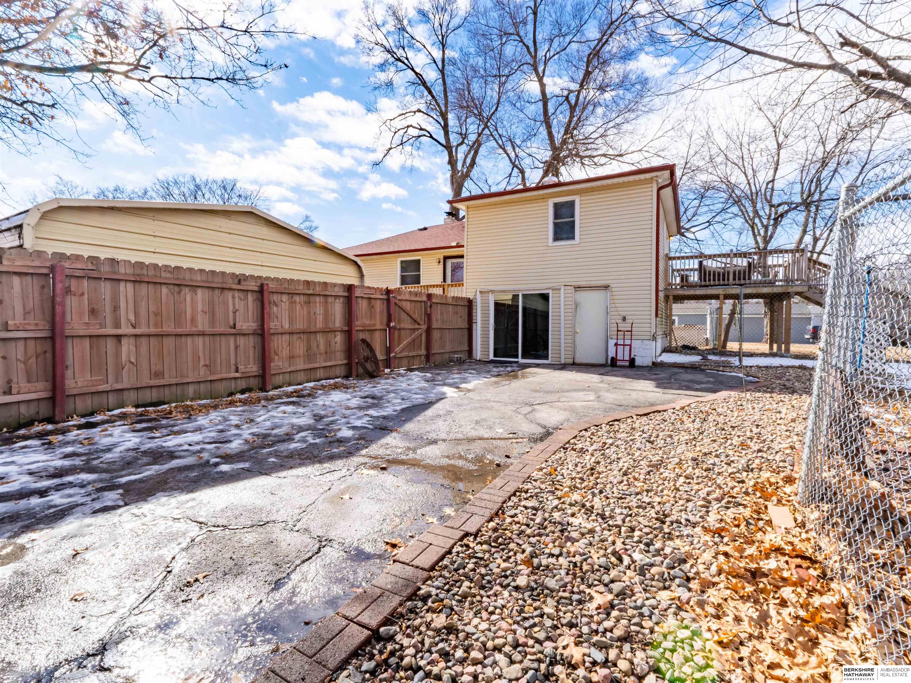 Omaha, Nebraska 68114, United States, 3 Bedrooms Bedrooms, ,2 BathroomsBathrooms,Residential,Active,76542