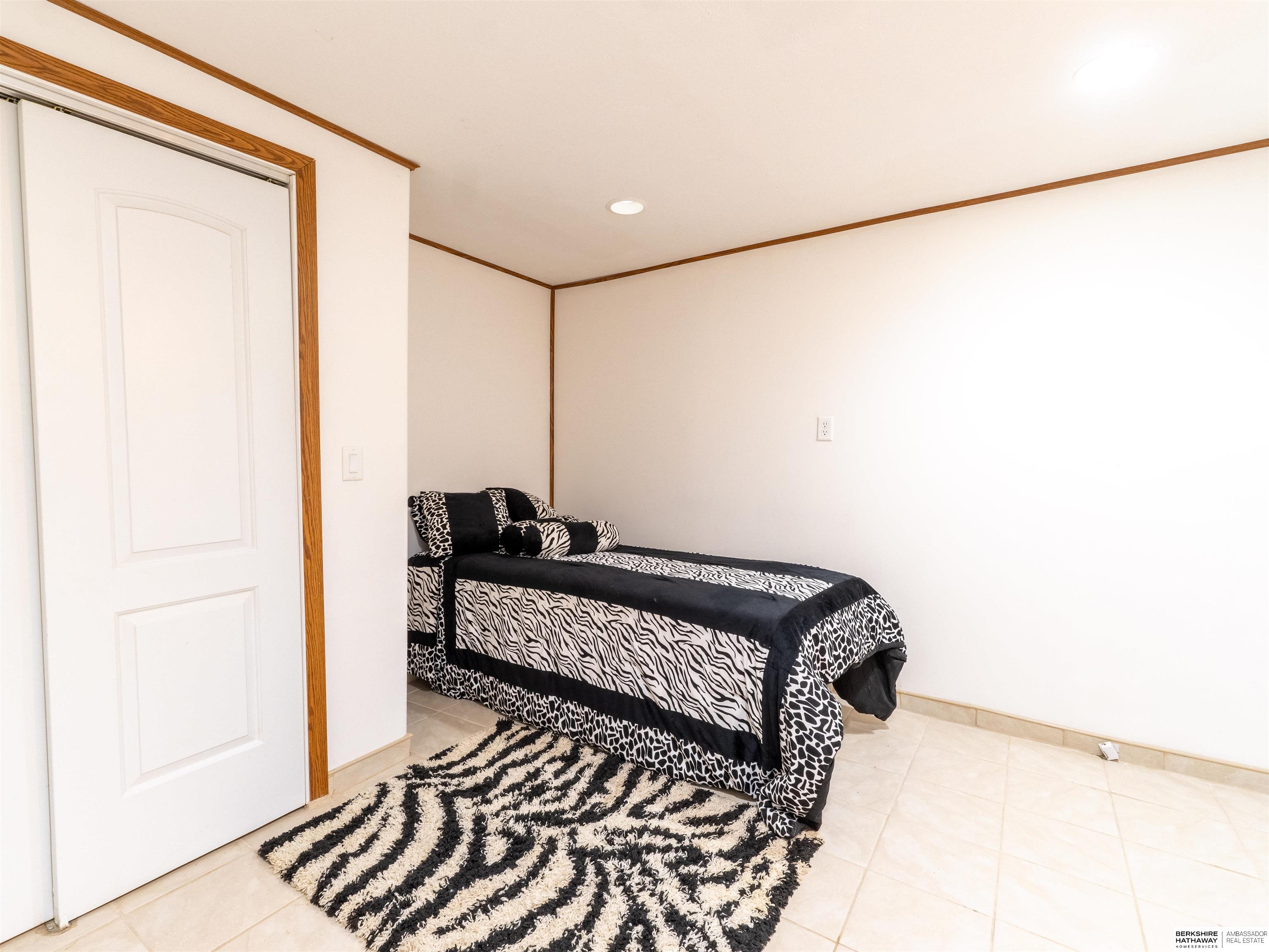 Omaha, Nebraska 68114, United States, 3 Bedrooms Bedrooms, ,2 BathroomsBathrooms,Residential,Active,76542