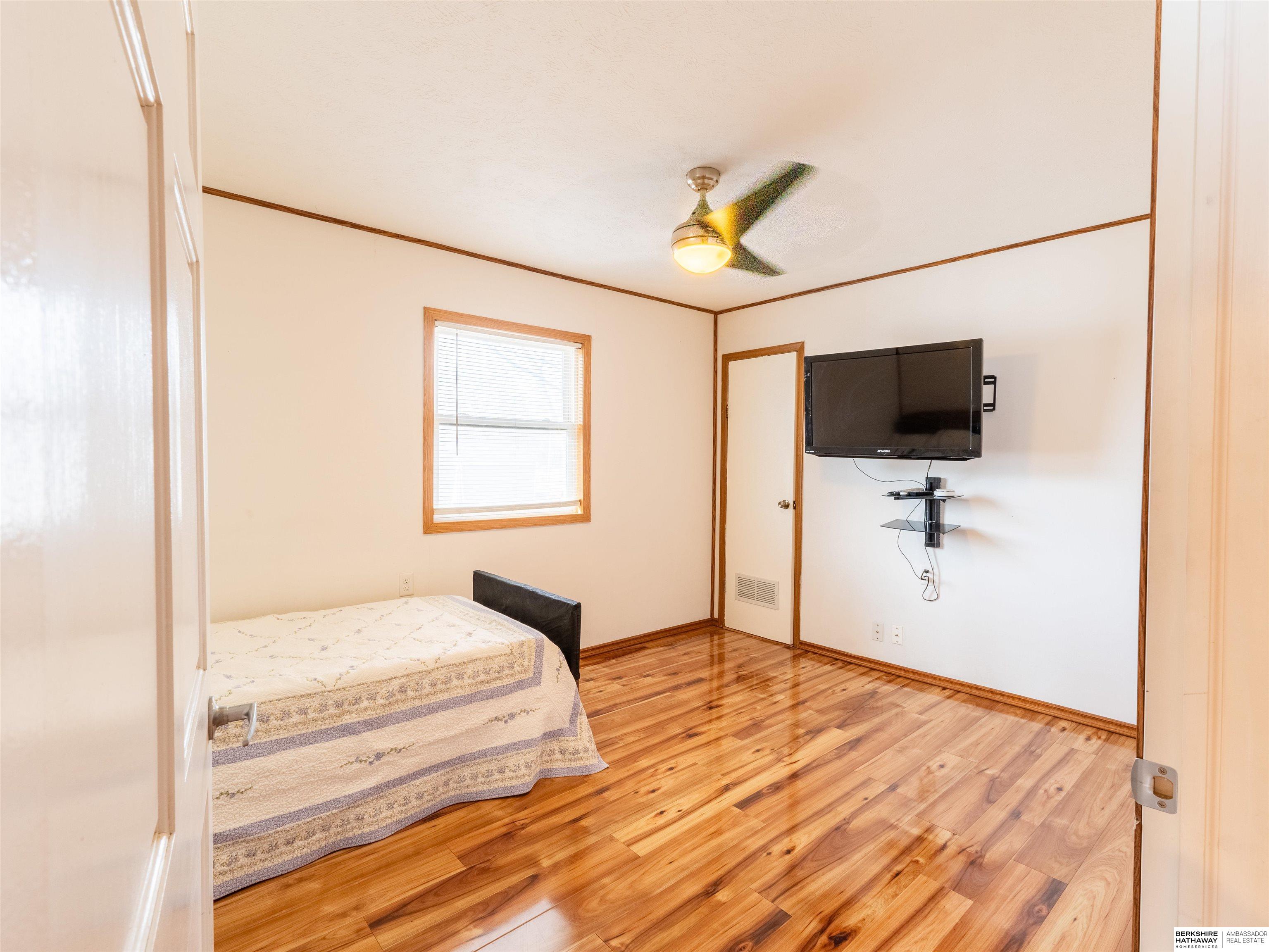 Omaha, Nebraska 68114, United States, 3 Bedrooms Bedrooms, ,2 BathroomsBathrooms,Residential,Active,76542