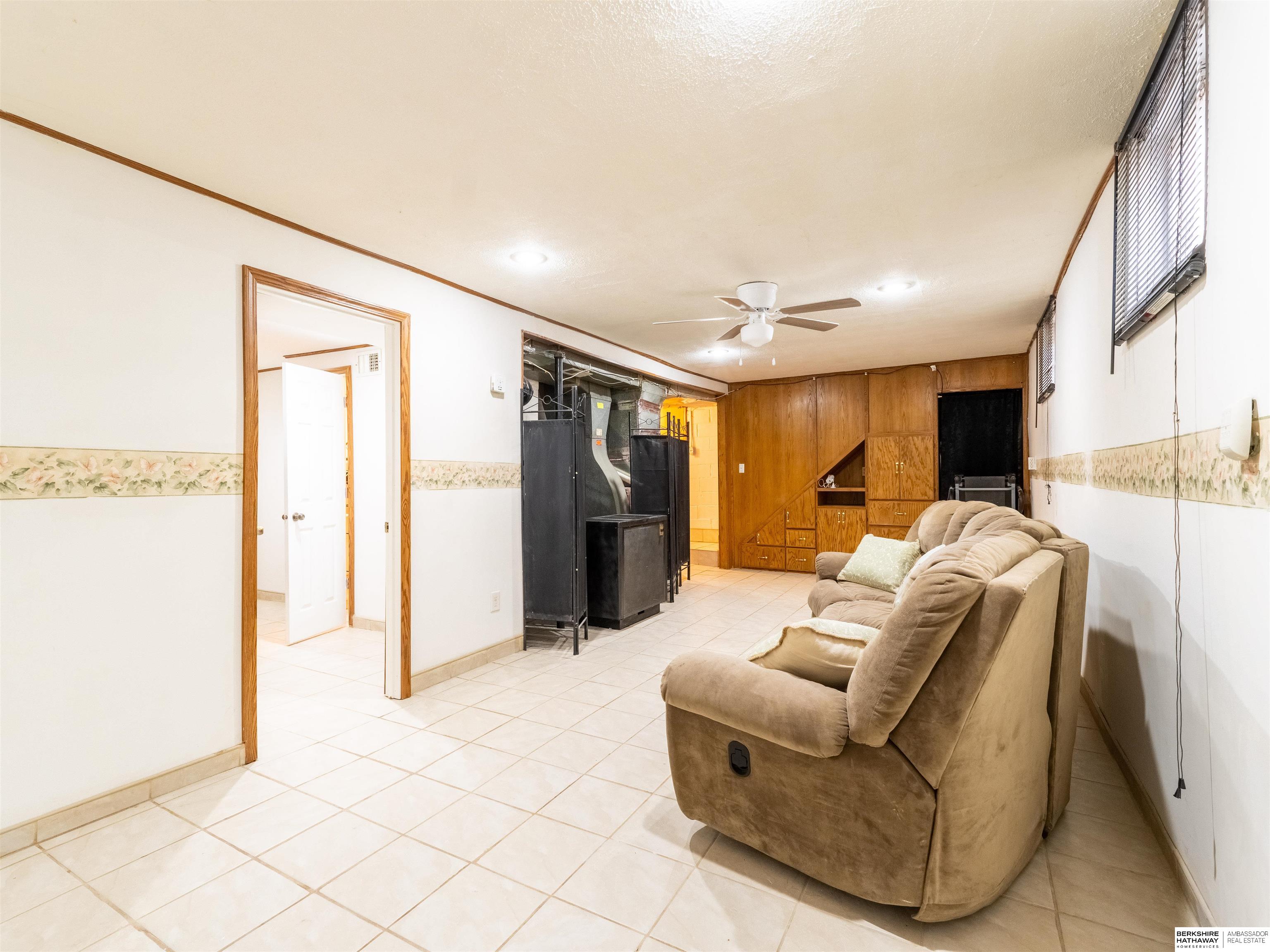 Omaha, Nebraska 68114, United States, 3 Bedrooms Bedrooms, ,2 BathroomsBathrooms,Residential,Active,76542