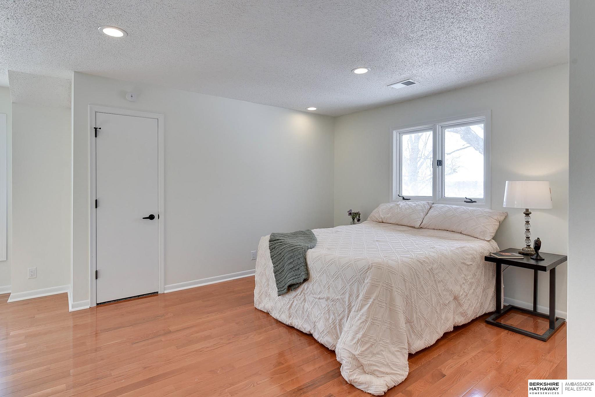 Omaha, Nebraska 68137, United States, 3 Bedrooms Bedrooms, ,4 BathroomsBathrooms,Residential,Active,4419