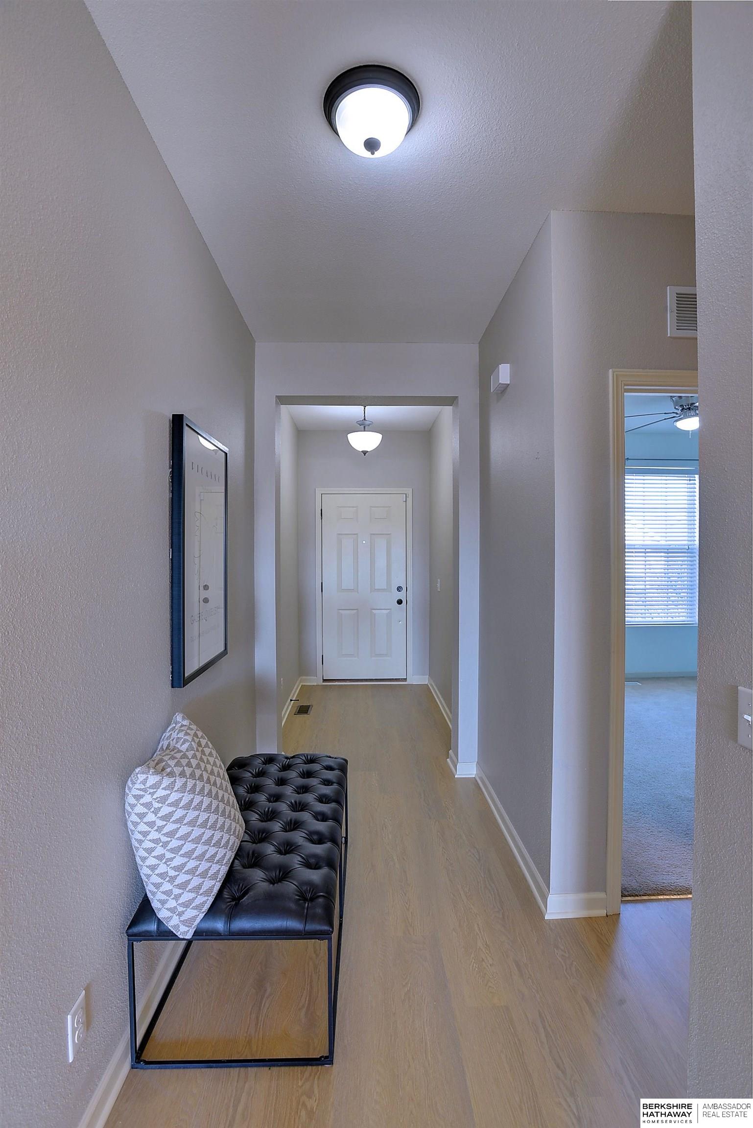 Omaha, Nebraska 68136, United States, 3 Bedrooms Bedrooms, ,3 BathroomsBathrooms,Residential,Pending,10576