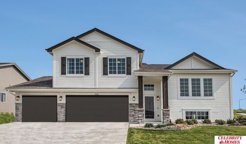 MLS: 22505930