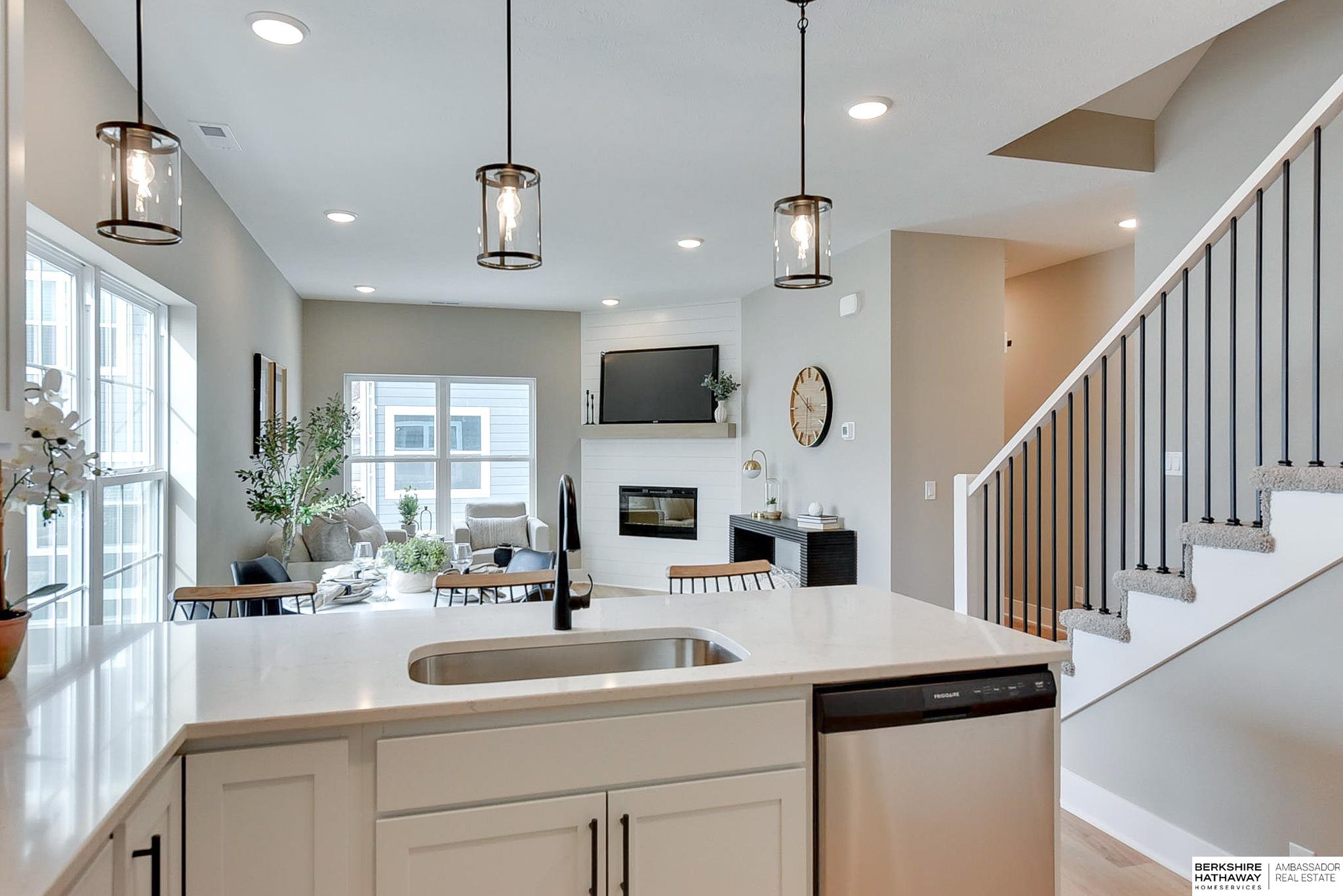 Omaha, Nebraska 68108, United States, 3 Bedrooms Bedrooms, ,4 BathroomsBathrooms,Residential,Active,94884