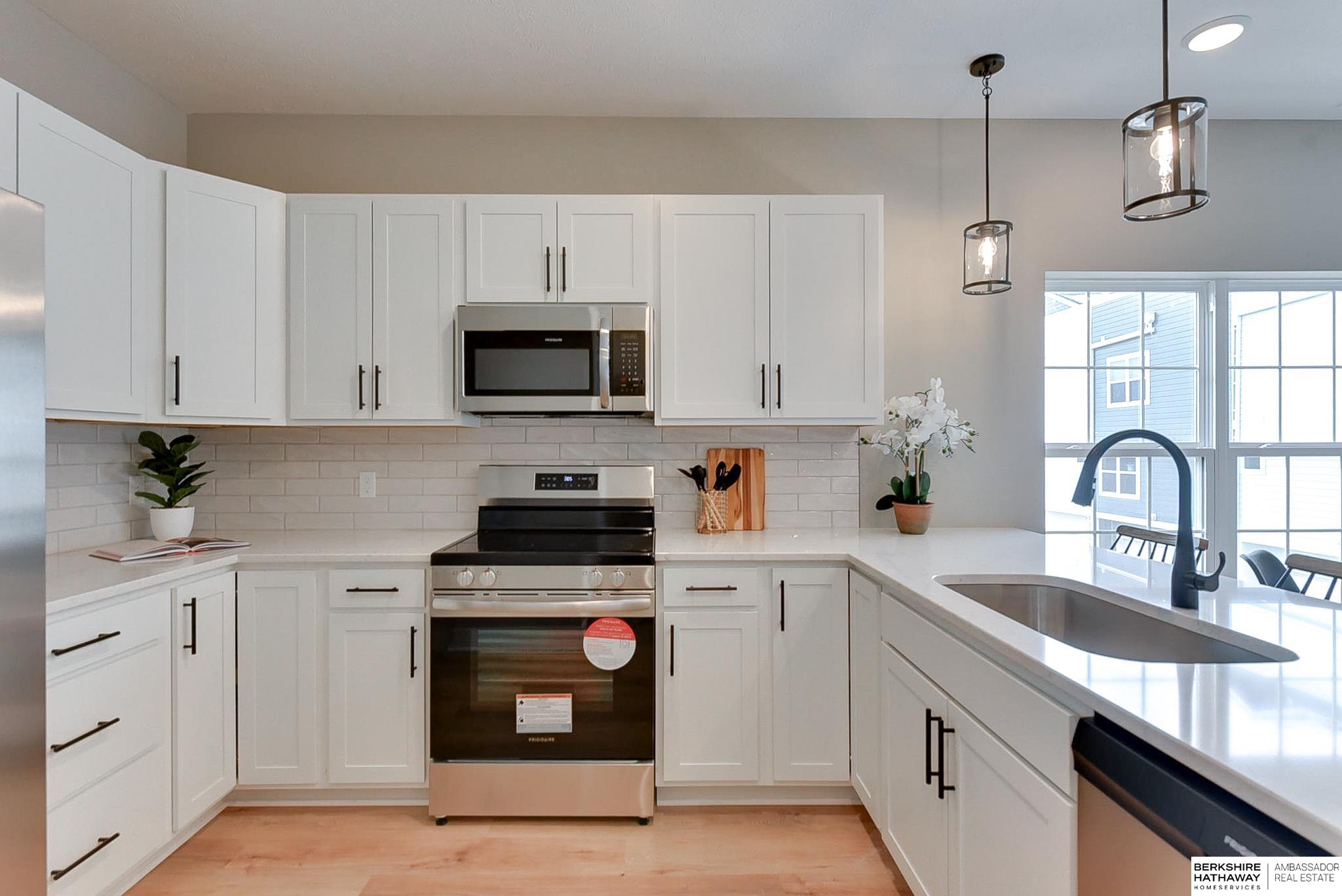 Omaha, Nebraska 68108, United States, 3 Bedrooms Bedrooms, ,4 BathroomsBathrooms,Residential,Active,94884