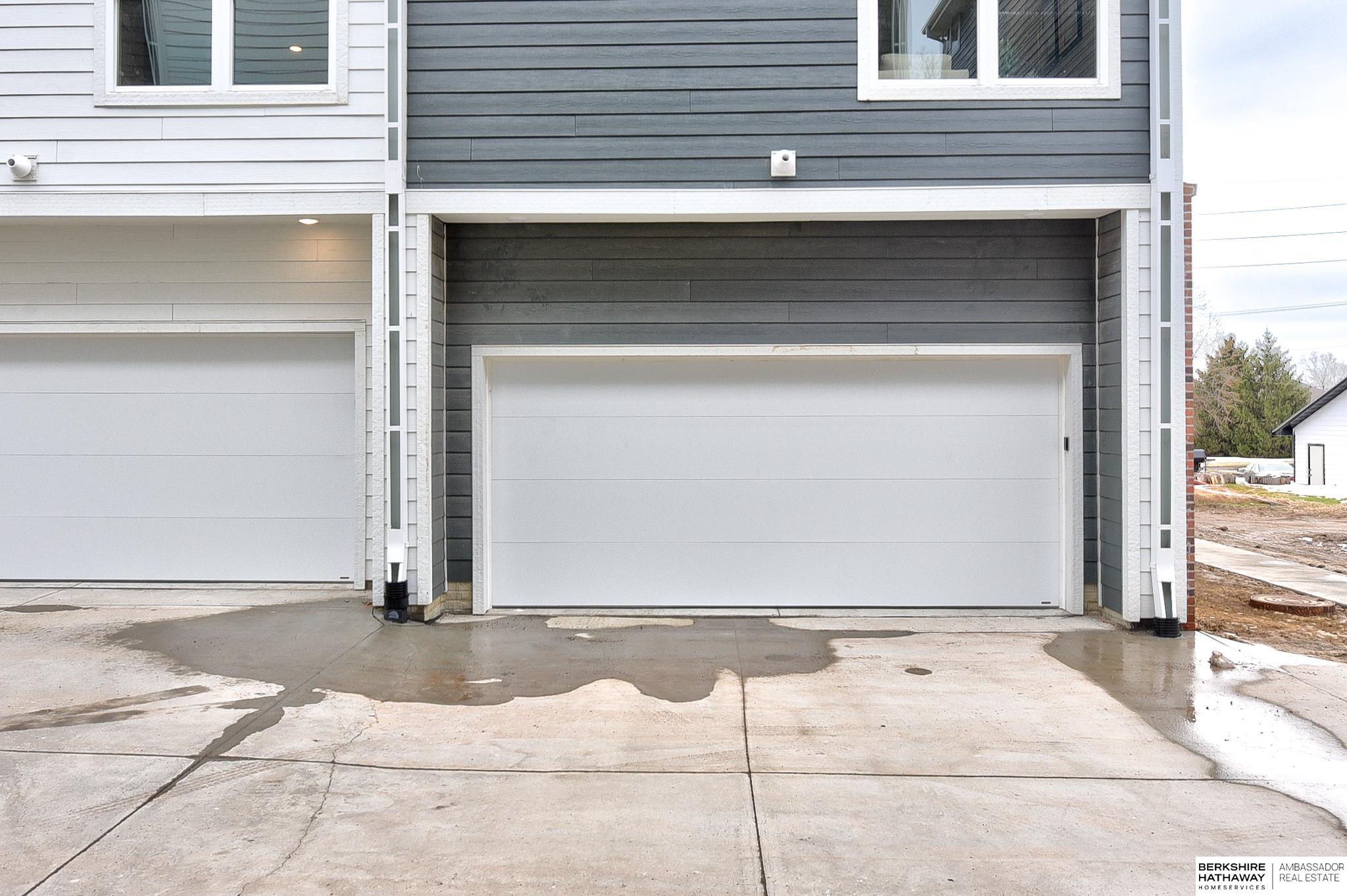 Omaha, Nebraska 68108, United States, 3 Bedrooms Bedrooms, ,4 BathroomsBathrooms,Residential,Active,94884