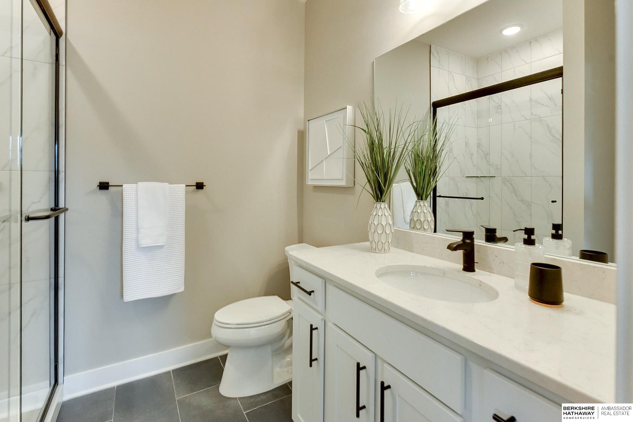 Omaha, Nebraska 68108, United States, 3 Bedrooms Bedrooms, ,4 BathroomsBathrooms,Residential,Active,94884