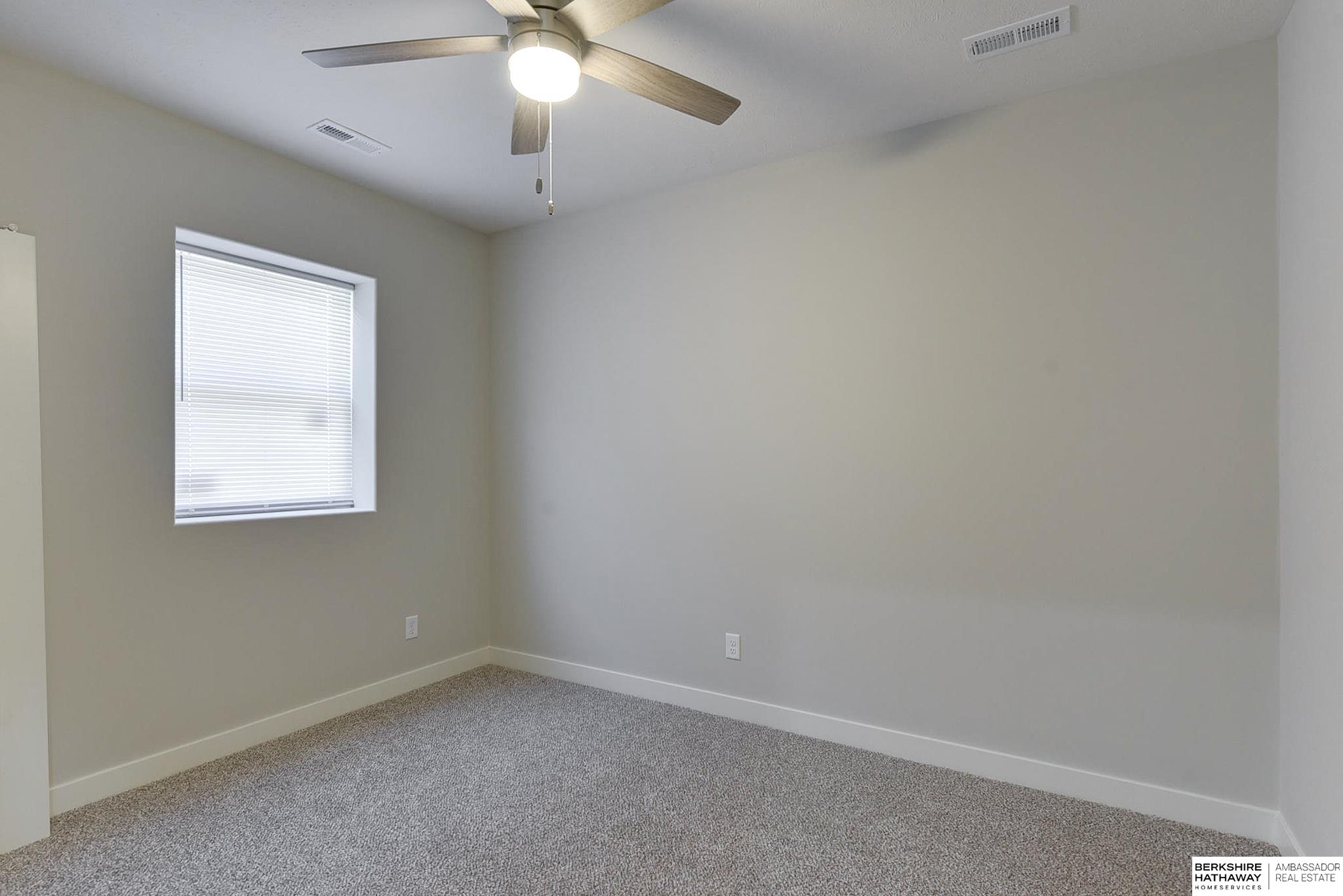 Plattsmouth, Nebraska 68048, United States, 5 Bedrooms Bedrooms, ,3 BathroomsBathrooms,Residential,Active,17052