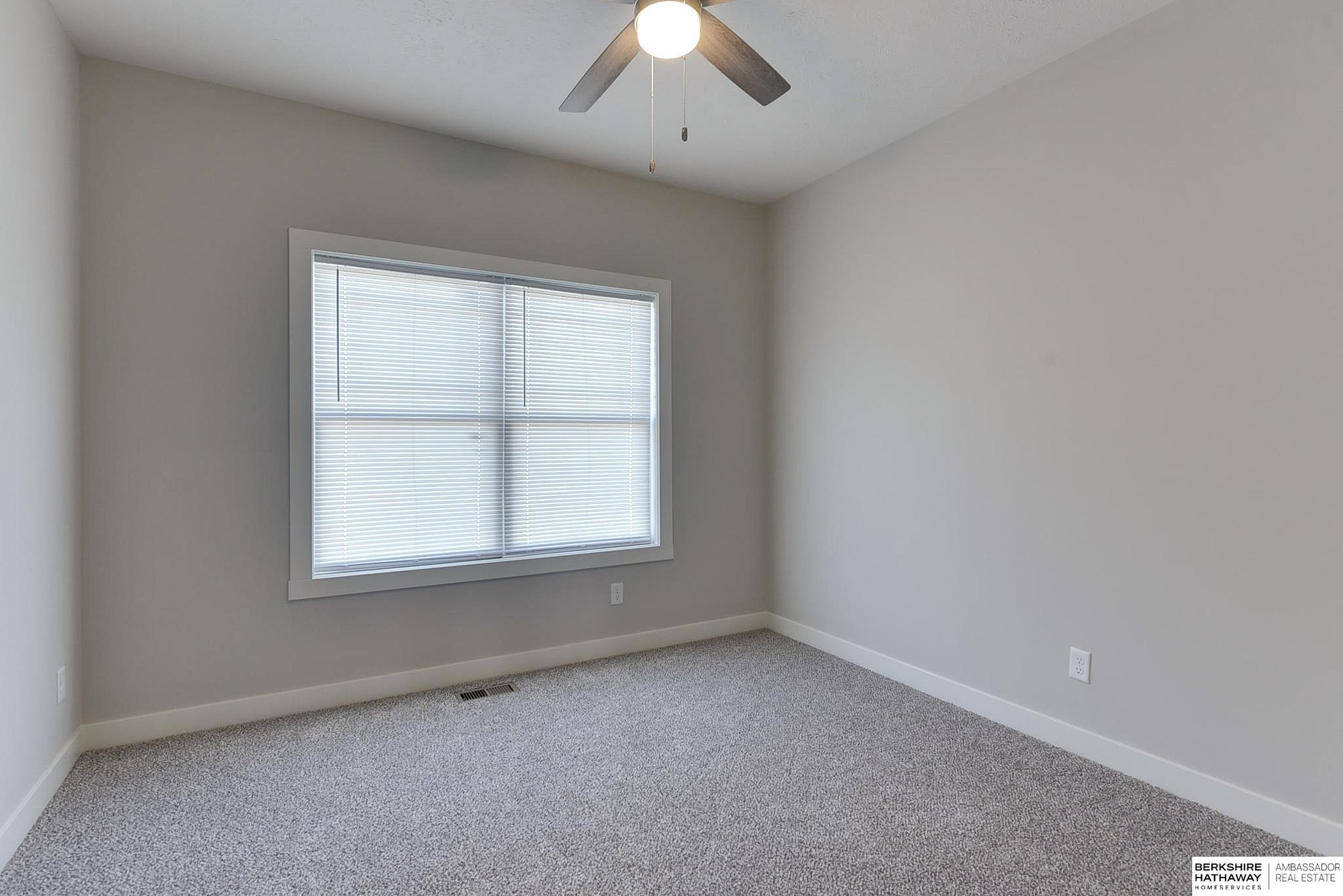 Plattsmouth, Nebraska 68048, United States, 5 Bedrooms Bedrooms, ,3 BathroomsBathrooms,Residential,Active,17052