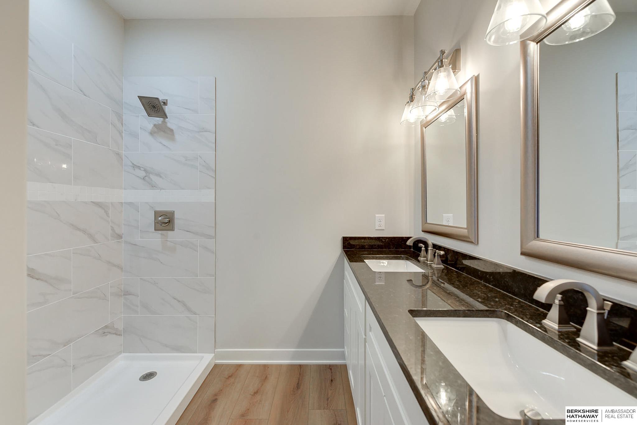 Plattsmouth, Nebraska 68048, United States, 5 Bedrooms Bedrooms, ,3 BathroomsBathrooms,Residential,Active,17052