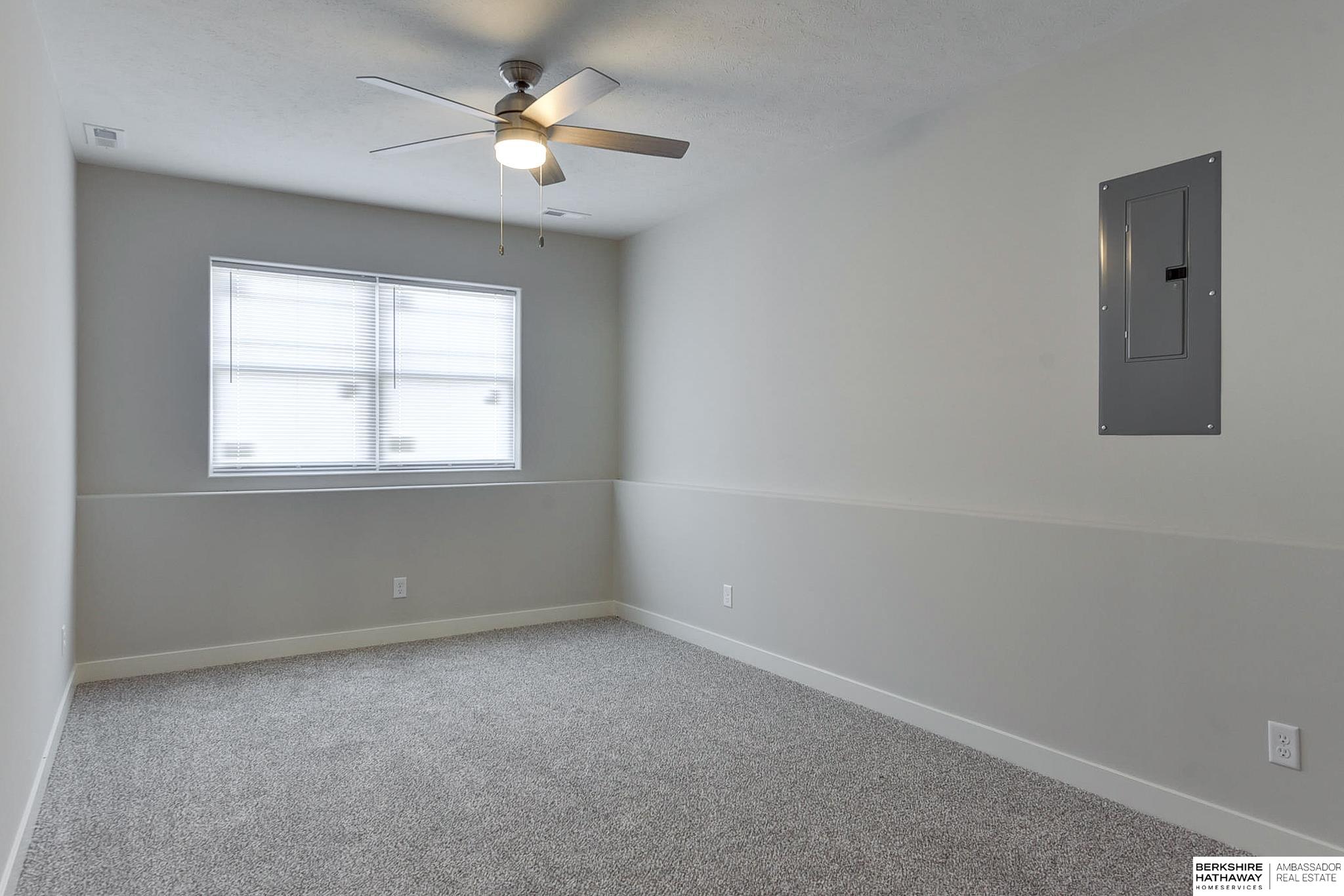 Plattsmouth, Nebraska 68048, United States, 5 Bedrooms Bedrooms, ,3 BathroomsBathrooms,Residential,Active,17052