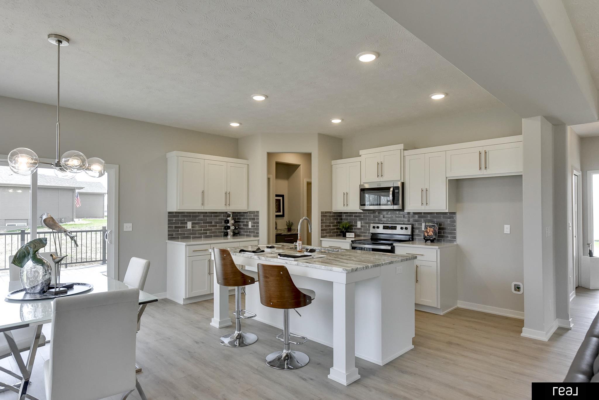 Bellevue, Nebraska 68123, United States, 4 Bedrooms Bedrooms, ,3 BathroomsBathrooms,Residential,Pending,23794