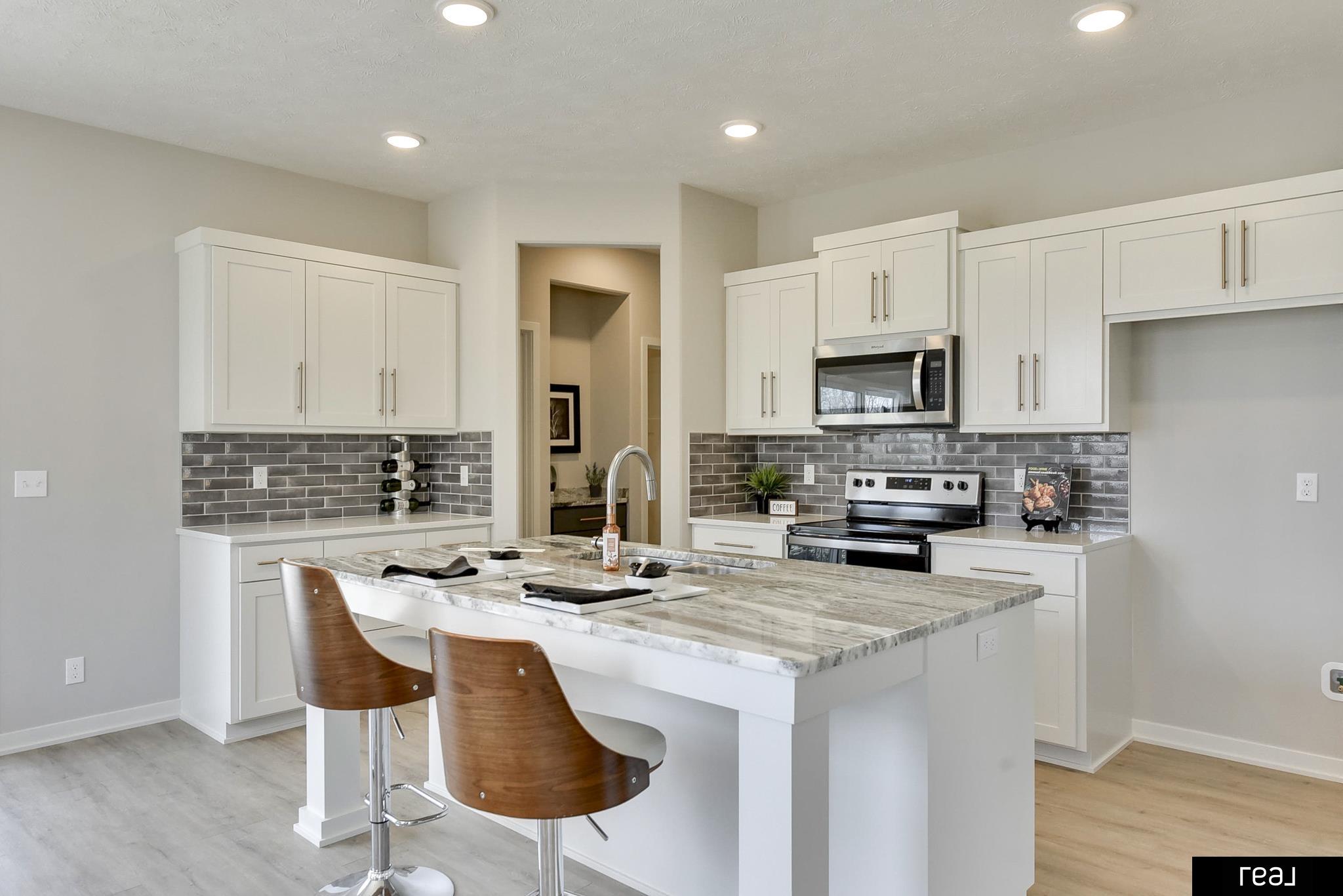 Bellevue, Nebraska 68123, United States, 4 Bedrooms Bedrooms, ,3 BathroomsBathrooms,Residential,Pending,23794