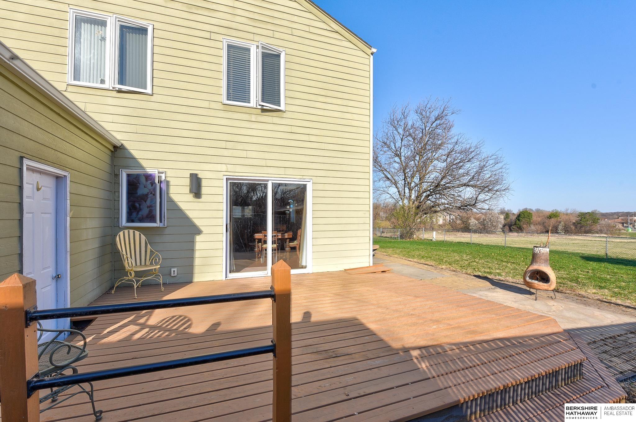 Lincoln, Nebraska 68516, United States, 3 Bedrooms Bedrooms, ,3 BathroomsBathrooms,Residential,Active,99039