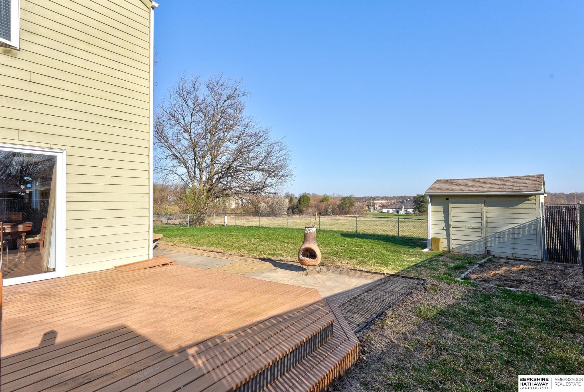 Lincoln, Nebraska 68516, United States, 3 Bedrooms Bedrooms, ,3 BathroomsBathrooms,Residential,Active,99039