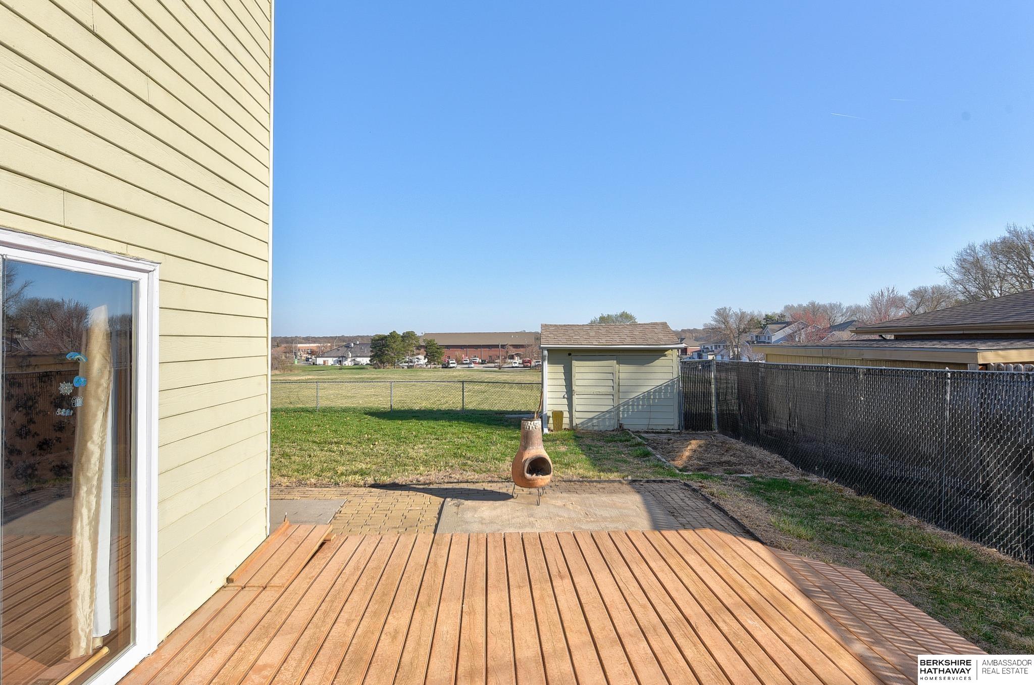 Lincoln, Nebraska 68516, United States, 3 Bedrooms Bedrooms, ,3 BathroomsBathrooms,Residential,Active,99039