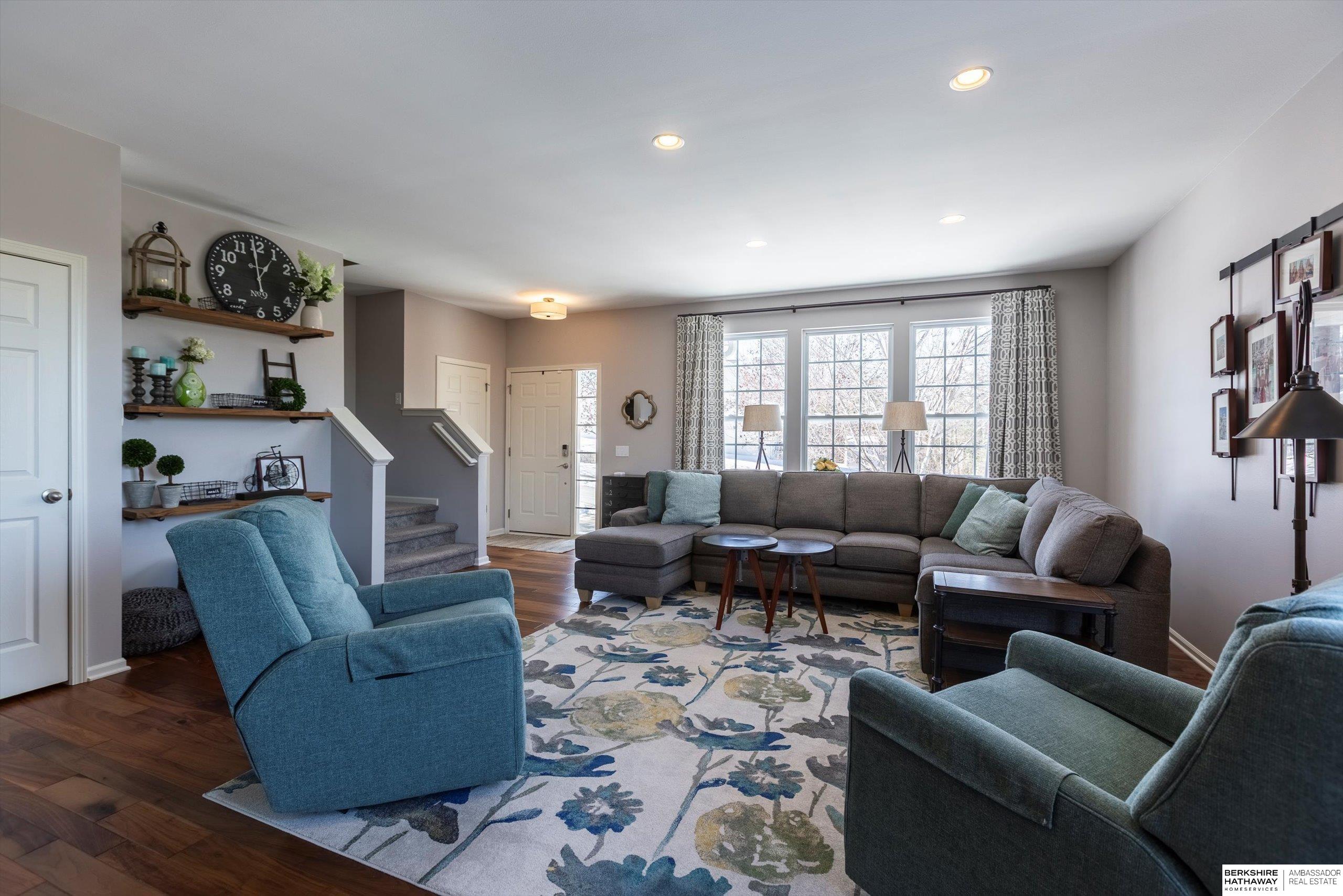 Omaha, Nebraska 68135, United States, 4 Bedrooms Bedrooms, ,3 BathroomsBathrooms,Residential,Active,77787