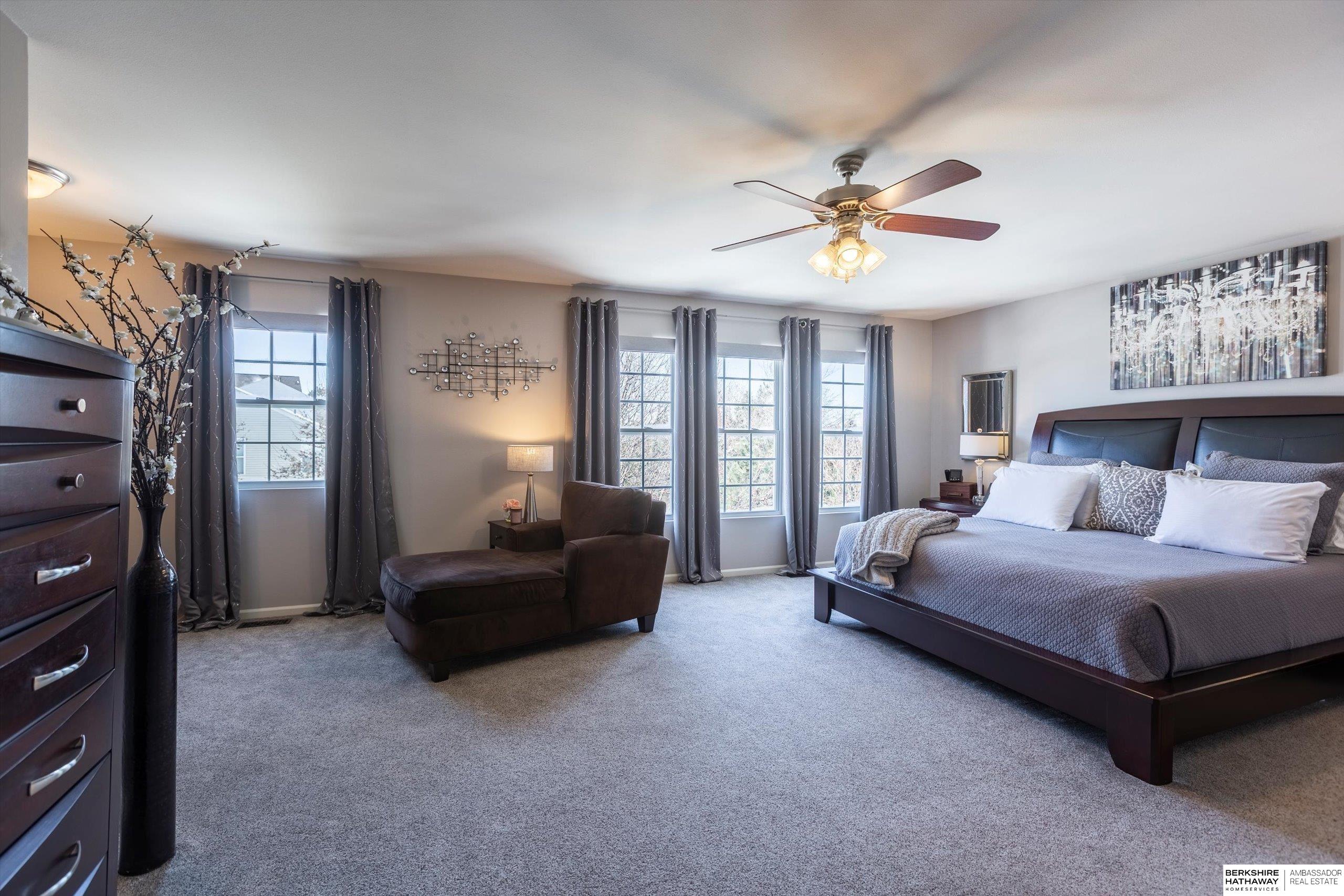 Omaha, Nebraska 68135, United States, 4 Bedrooms Bedrooms, ,3 BathroomsBathrooms,Residential,Active,77787