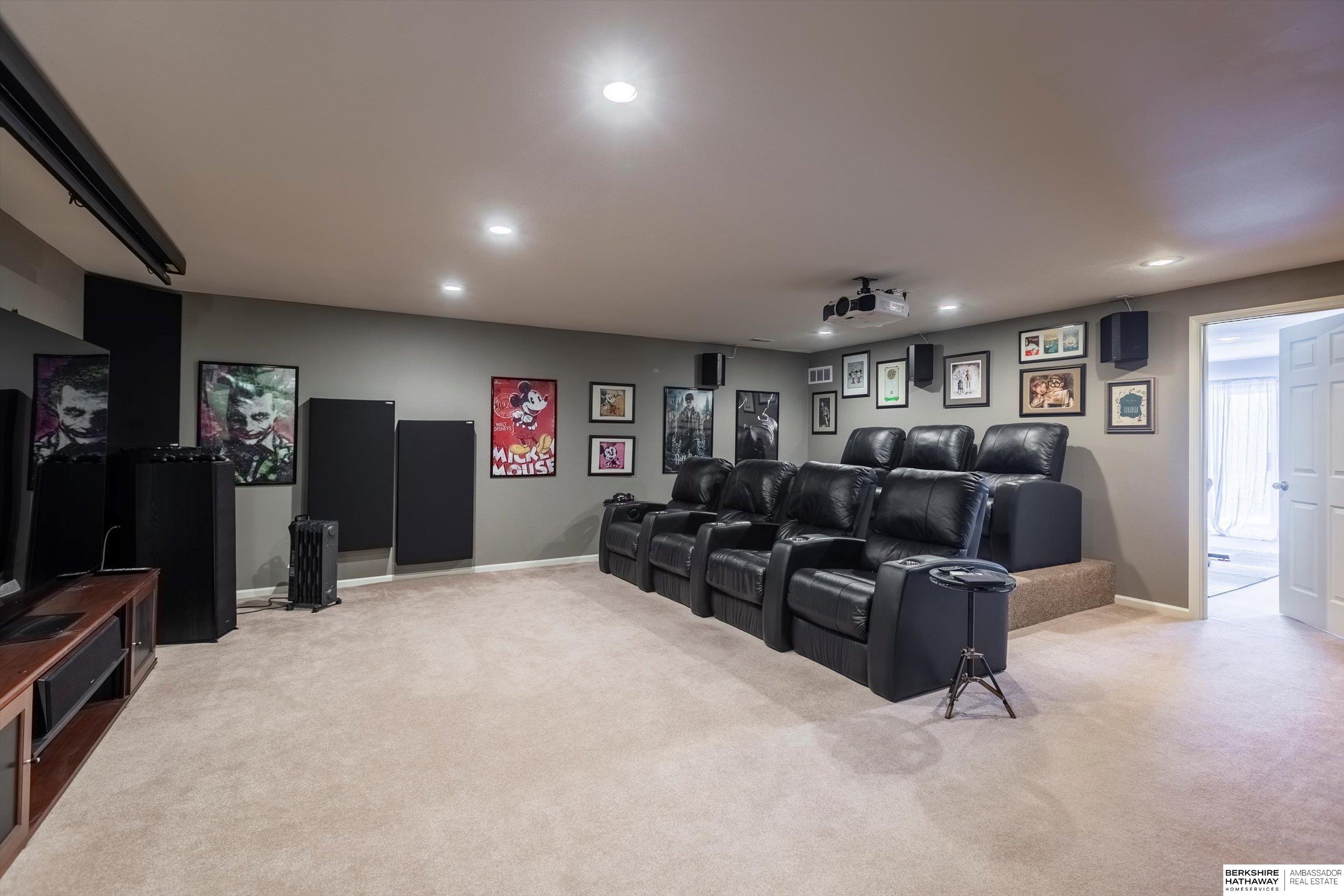 Omaha, Nebraska 68135, United States, 4 Bedrooms Bedrooms, ,3 BathroomsBathrooms,Residential,Active,77787